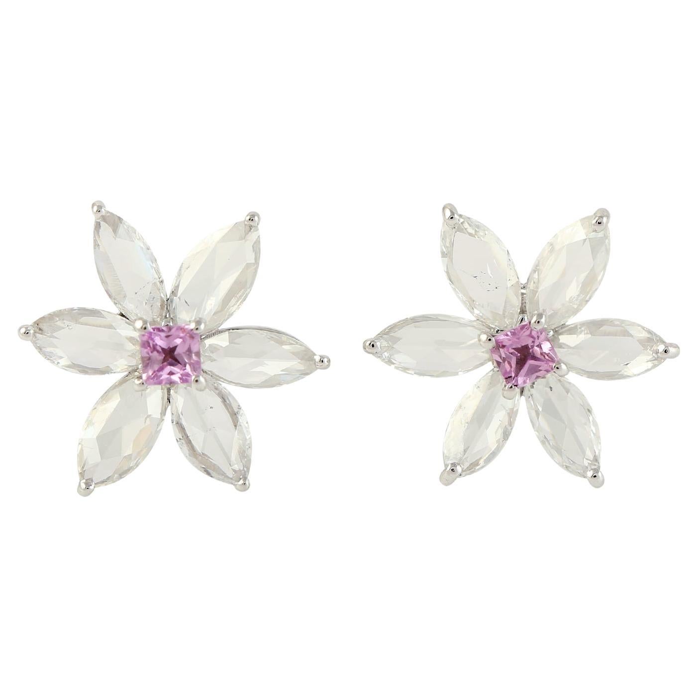 Boucles d'oreilles en or blanc 18k avec diamants en forme de poire et rubis