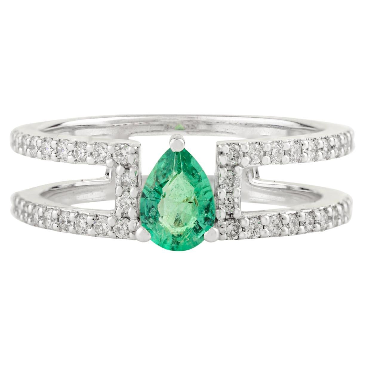 Bague de fiançailles à double anneau en or blanc 14k avec émeraude en forme de poire et diamant