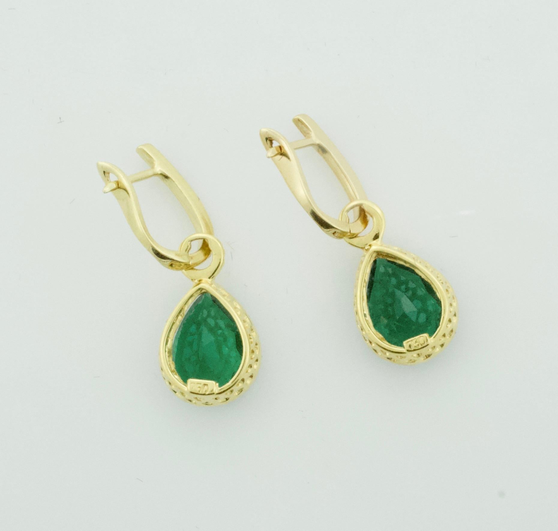 Pear Shaped Emerald and Diamond Earrings in 18 Karat 6