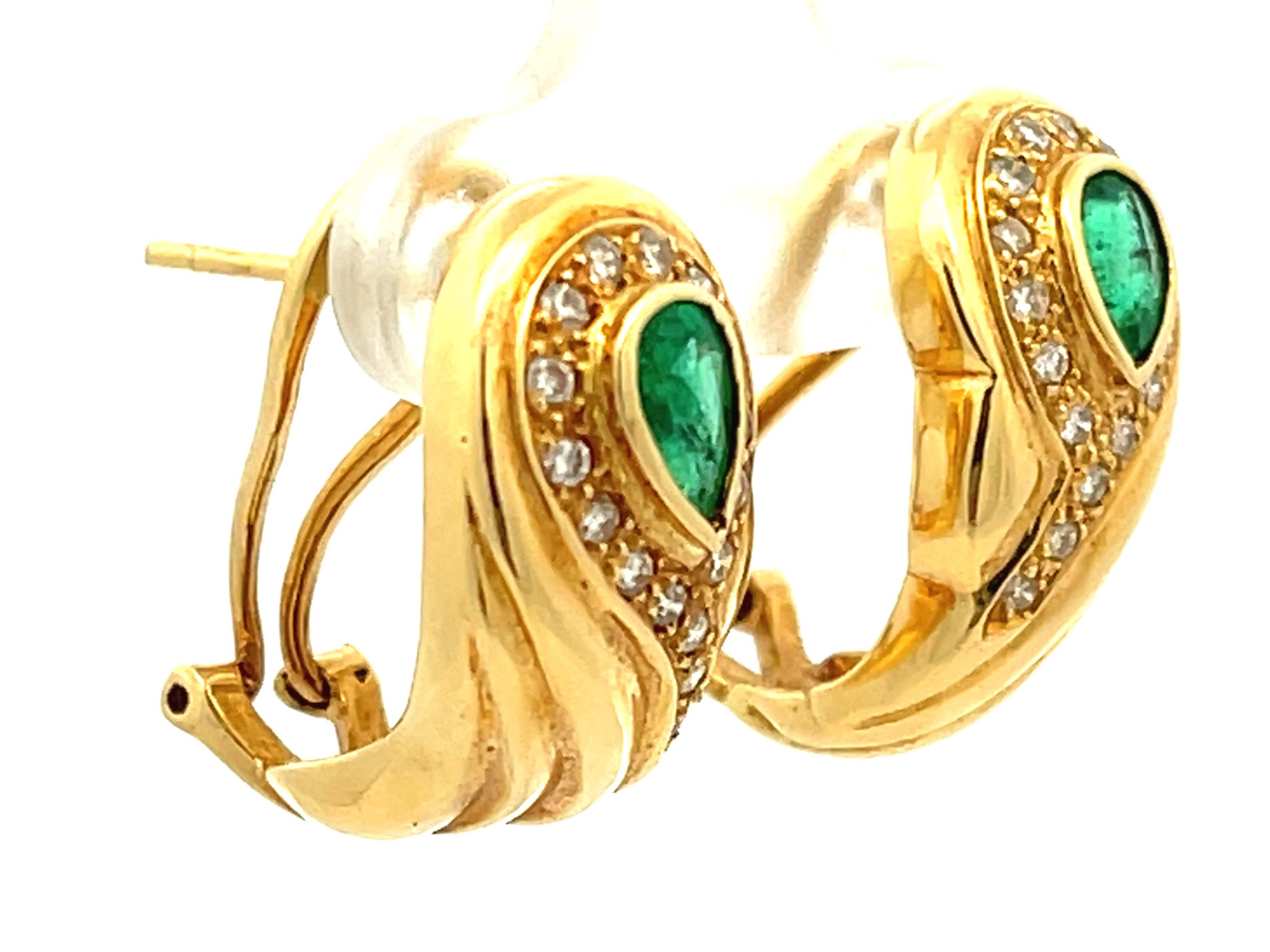 Modern Pear Shaped Emerald and Diamond Huggie Earrings in 18k Yellow Gold For Sale