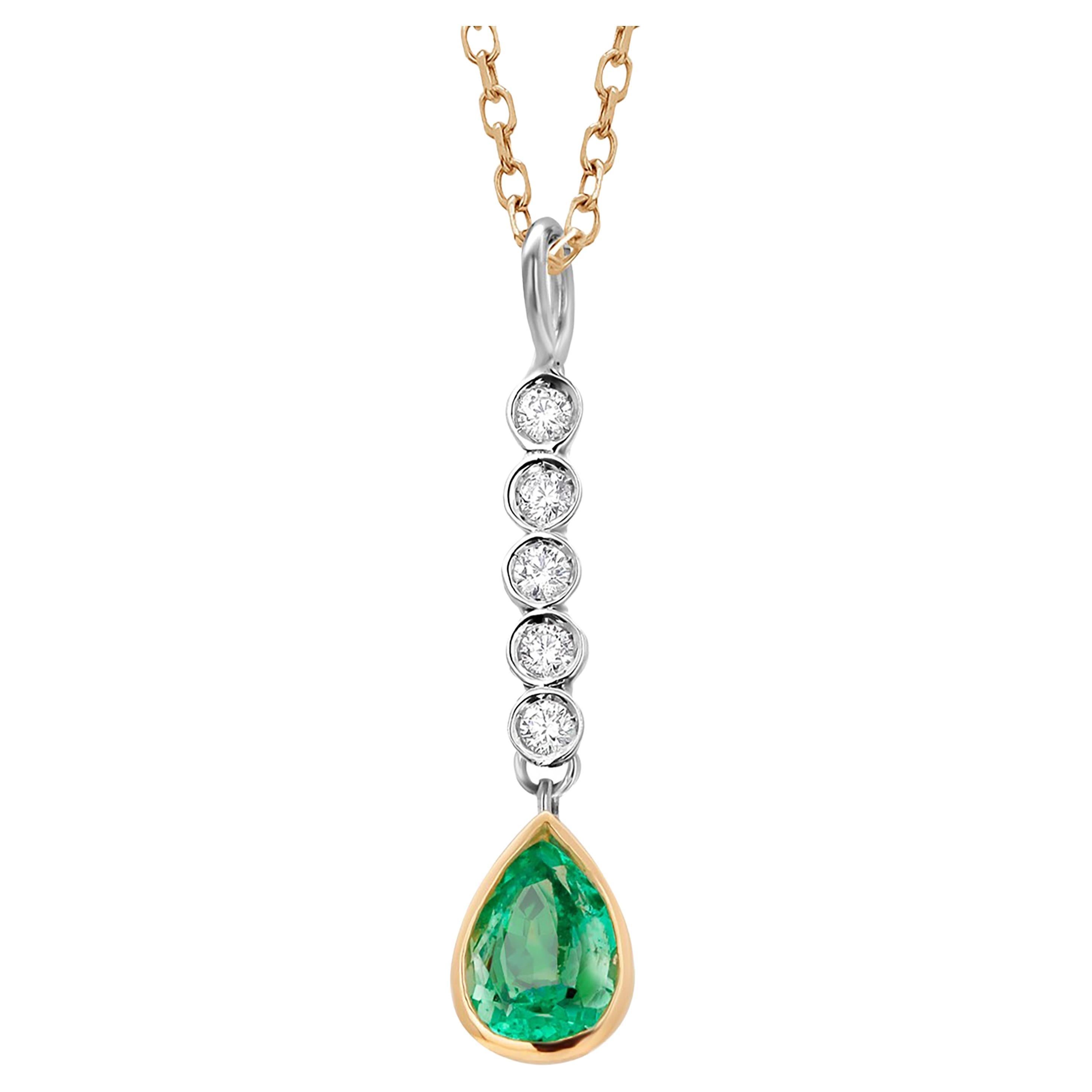 Pear Shaped Emerald and Diamond Lariat Gold Drop Necklace Pendant