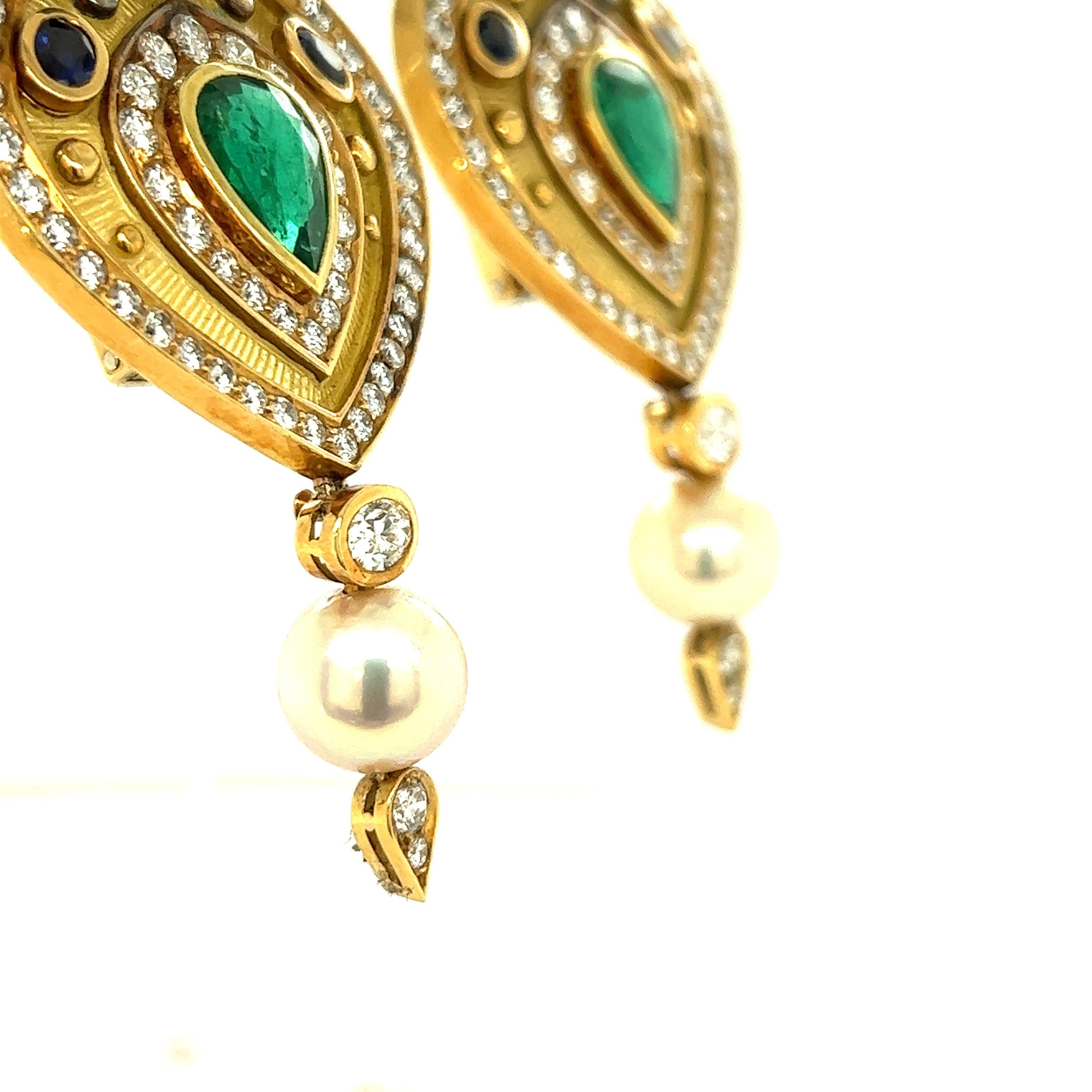 Mixed Cut Pear Shaped Emerald, Diamond, and Sapphire 18k Yellow Gold Earrings For Sale