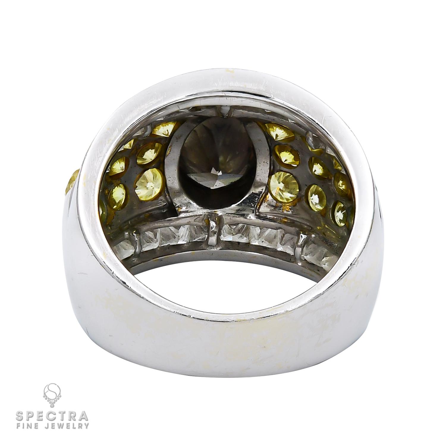 Anillo de cóctel con centro de diamante gris verdoso fantasía en forma de pera Corte pera en venta