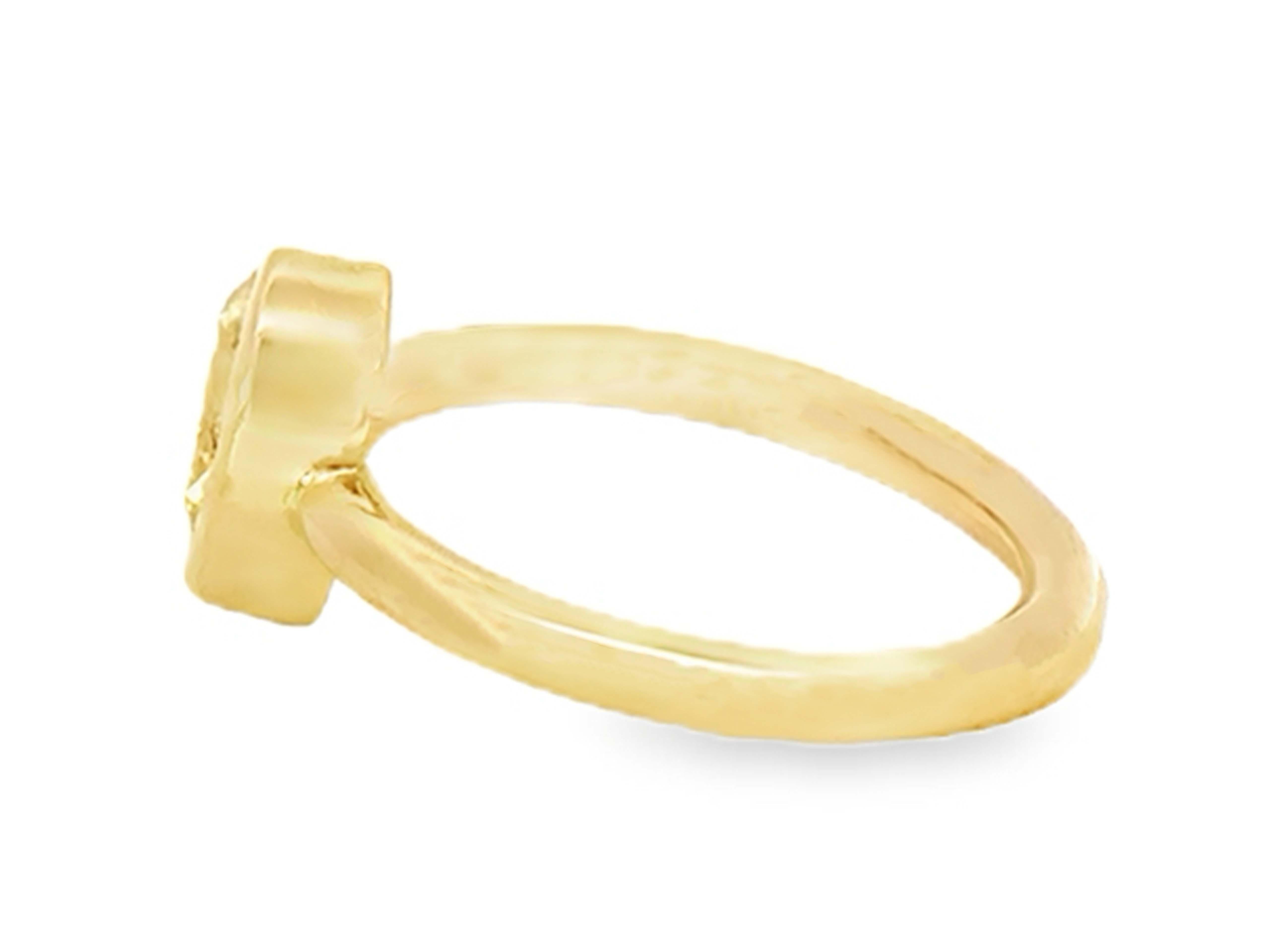Bague fantaisie en or jaune 14 carats avec diamant jaune en forme de poire Pour femmes en vente