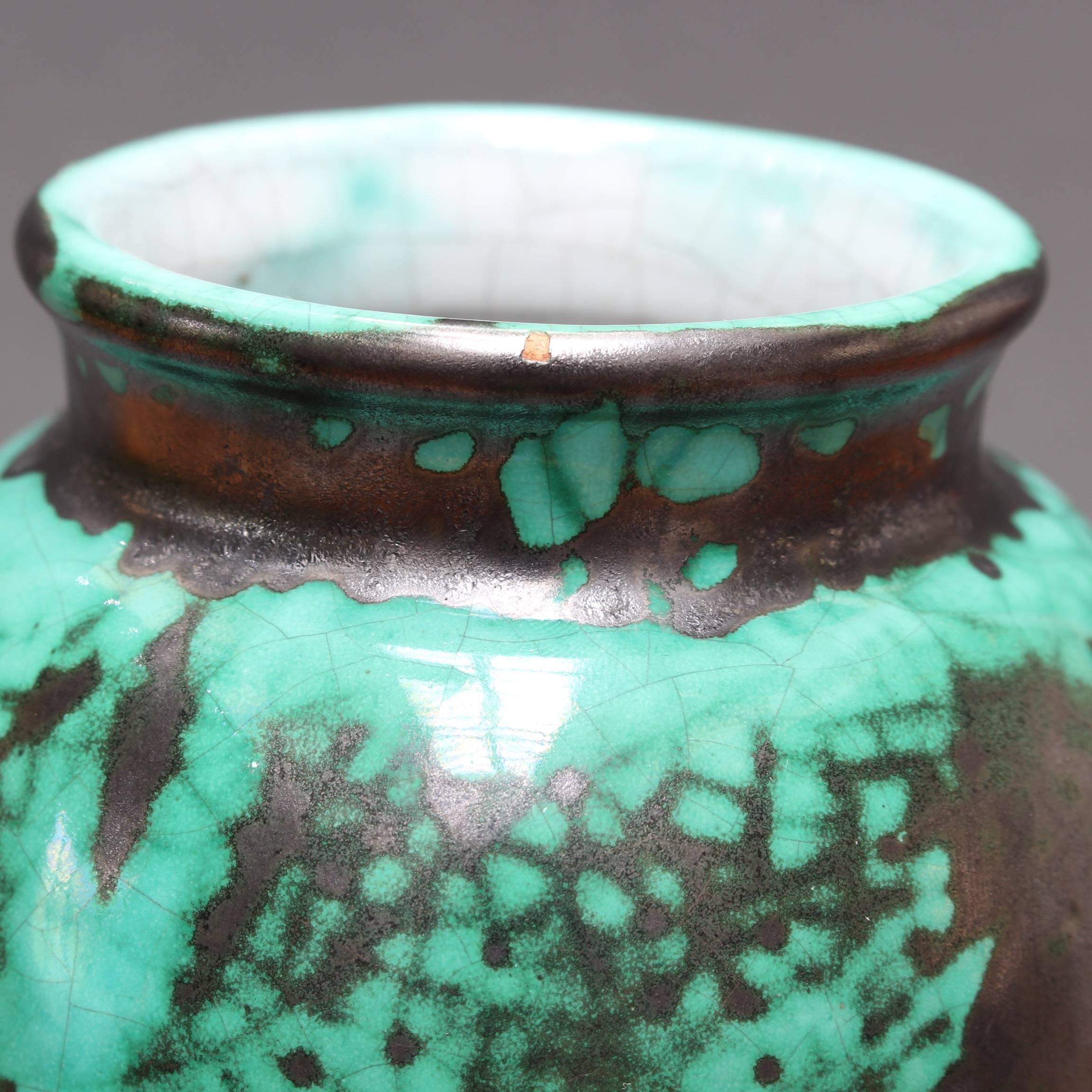 Pear-Shaped Green and Black Ceramic Vase by Primavera, circa 1930s 7