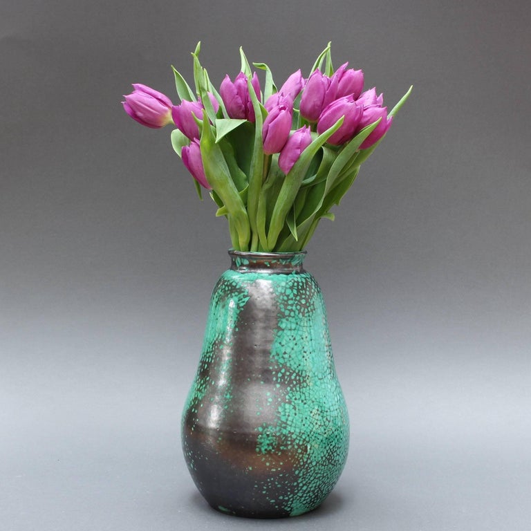 Pear-Shaped Green and Black Ceramic Vase by Primavera, circa 1930s For Sale 13