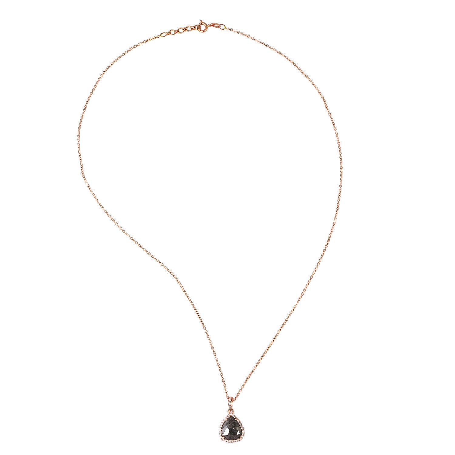 Taglio misto Collana a catena con ciondolo di diamanti di ghiaccio a forma di pera in oro rosa 18 carati in vendita