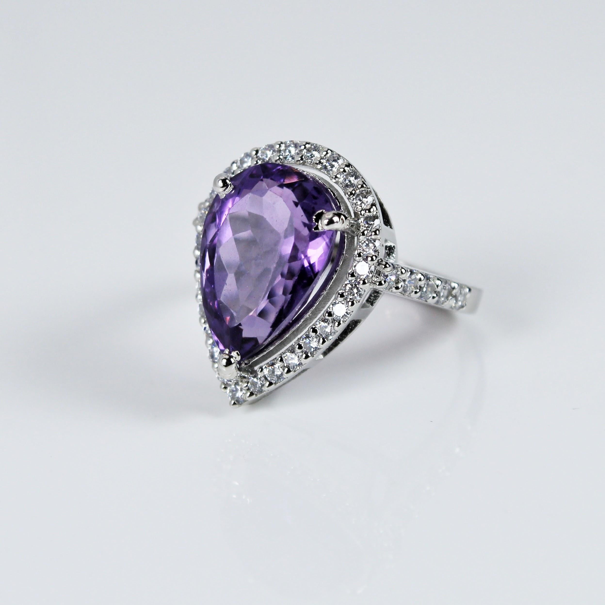 Pear Shaped Natural Amethyst Gemstone Ring In New Condition For Sale In Vadgam, GJ