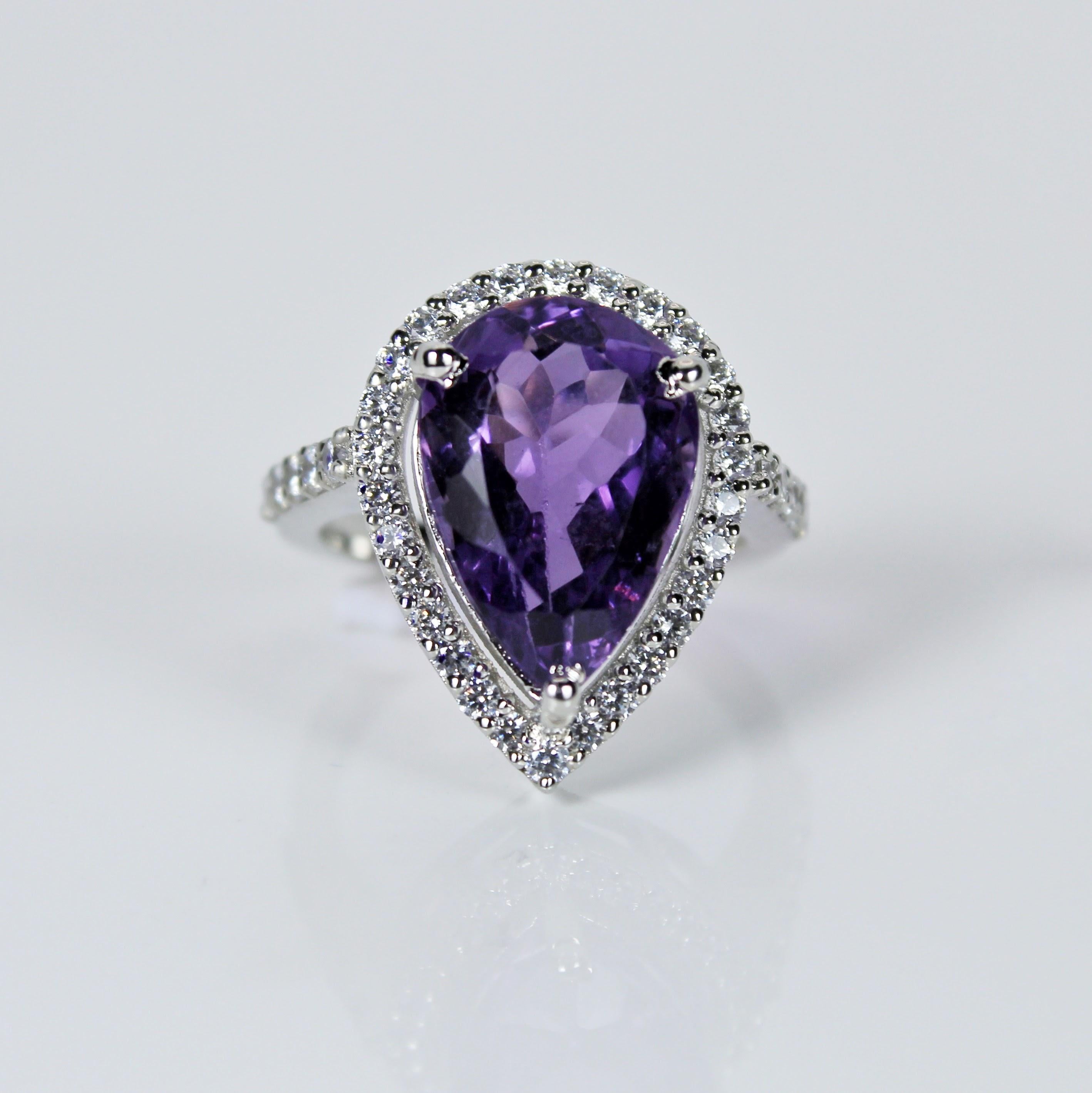 Women's Pear Shaped Natural Amethyst Gemstone Ring For Sale