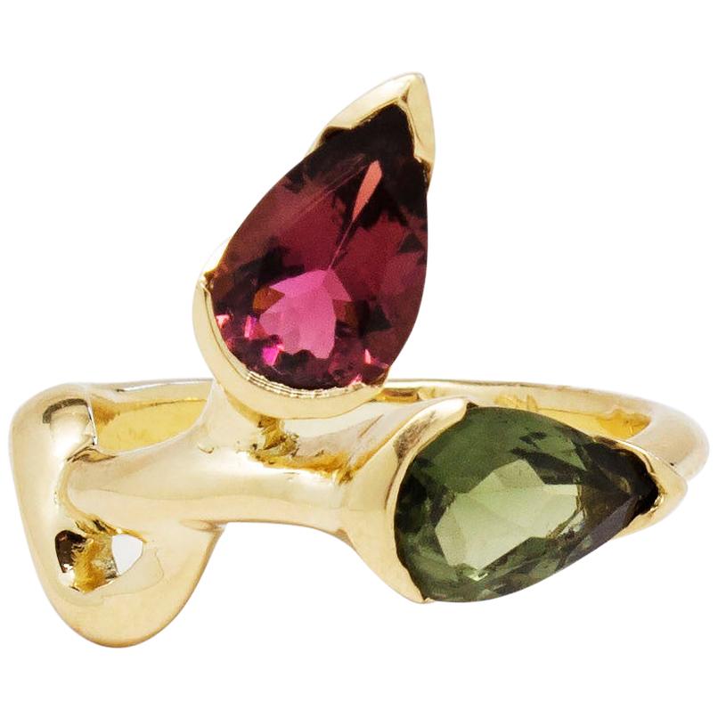 Pear Shaped Pink and Green Tourmaline Gold Ring For Sale