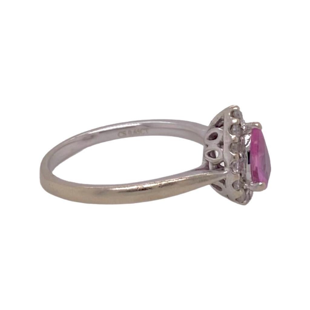 Taglio a goccia Anello con zaffiro rosa a forma di pera e diamante a raggiera in oro bianco in vendita