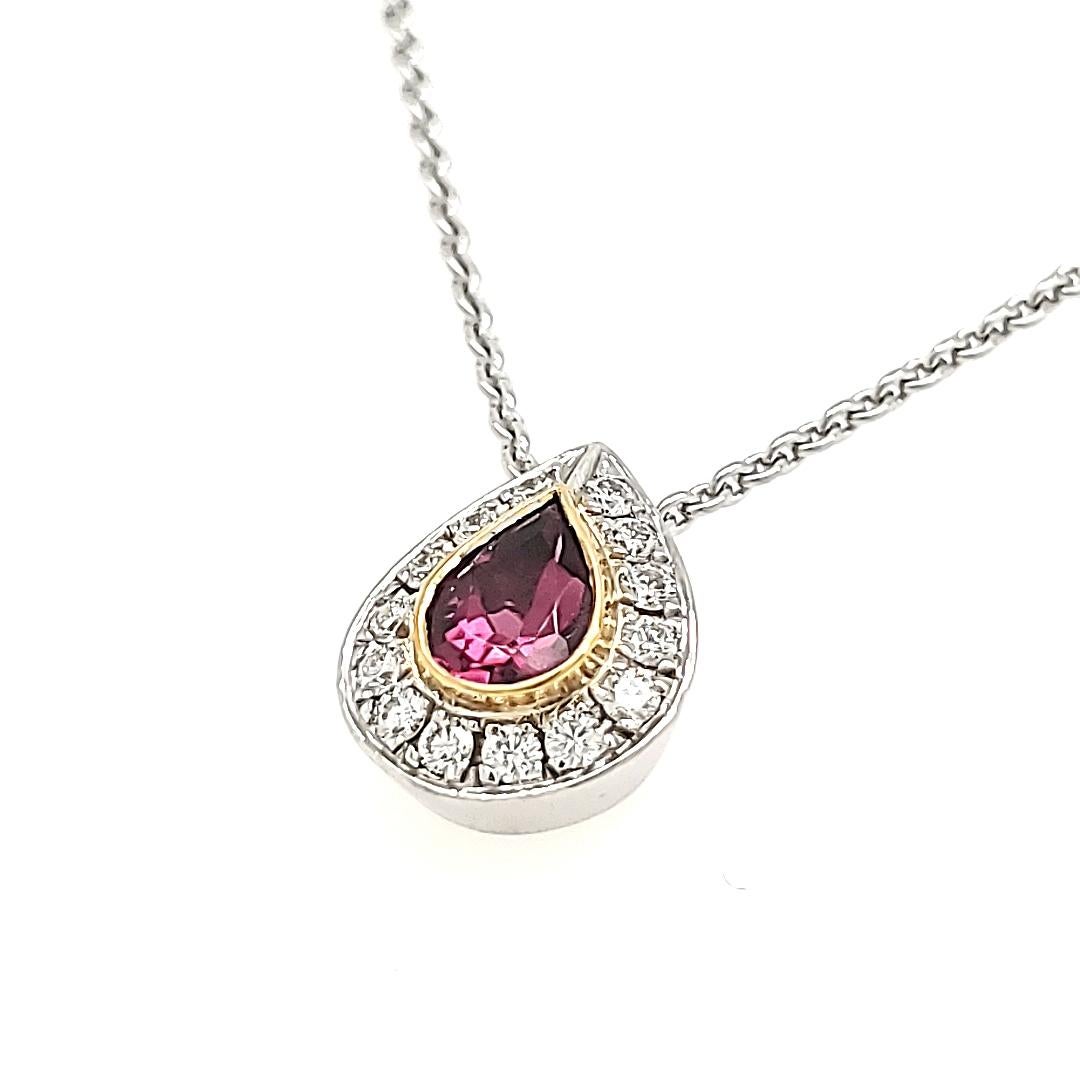 Pear-Shaped Rubellite Cts 0.80 Diamond Pendant with 18k White Gold Chain In New Condition For Sale In Hong Kong, HK