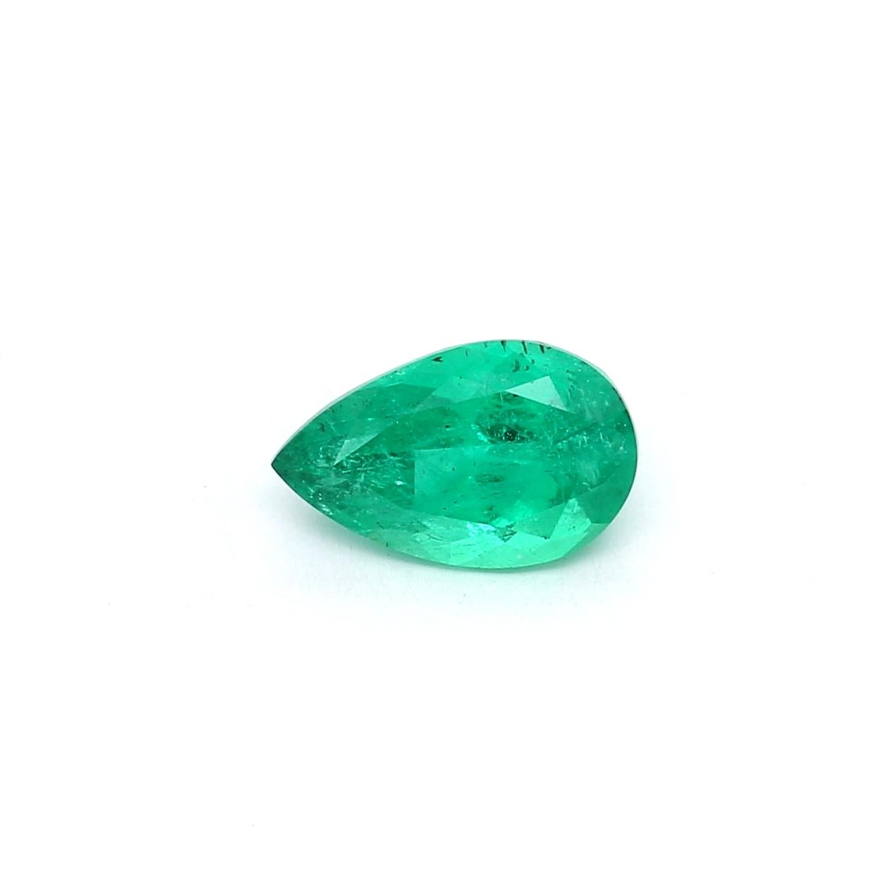 An amazing Russian Emerald which allows jewelers to create a unique piece of wearable art.
This exceptional quality gemstone would make a custom-made jewelry design. Perfect for a Ring or Pendant.

Shape - Pear
Weight - 1.17 ct
Treatment -