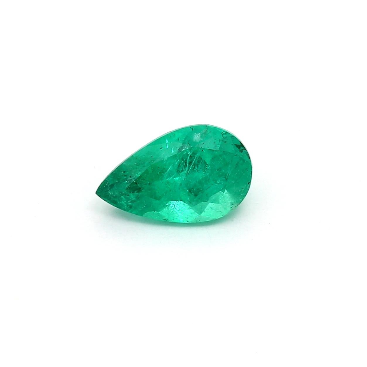 An amazing Russian Emerald which allows jewelers to create a unique piece of wearable art.
This exceptional quality gemstone would make a custom-made jewelry design. Perfect for a Ring or Pendant.

Shape - Pear
Weight - 1.26 ct
Treatment -