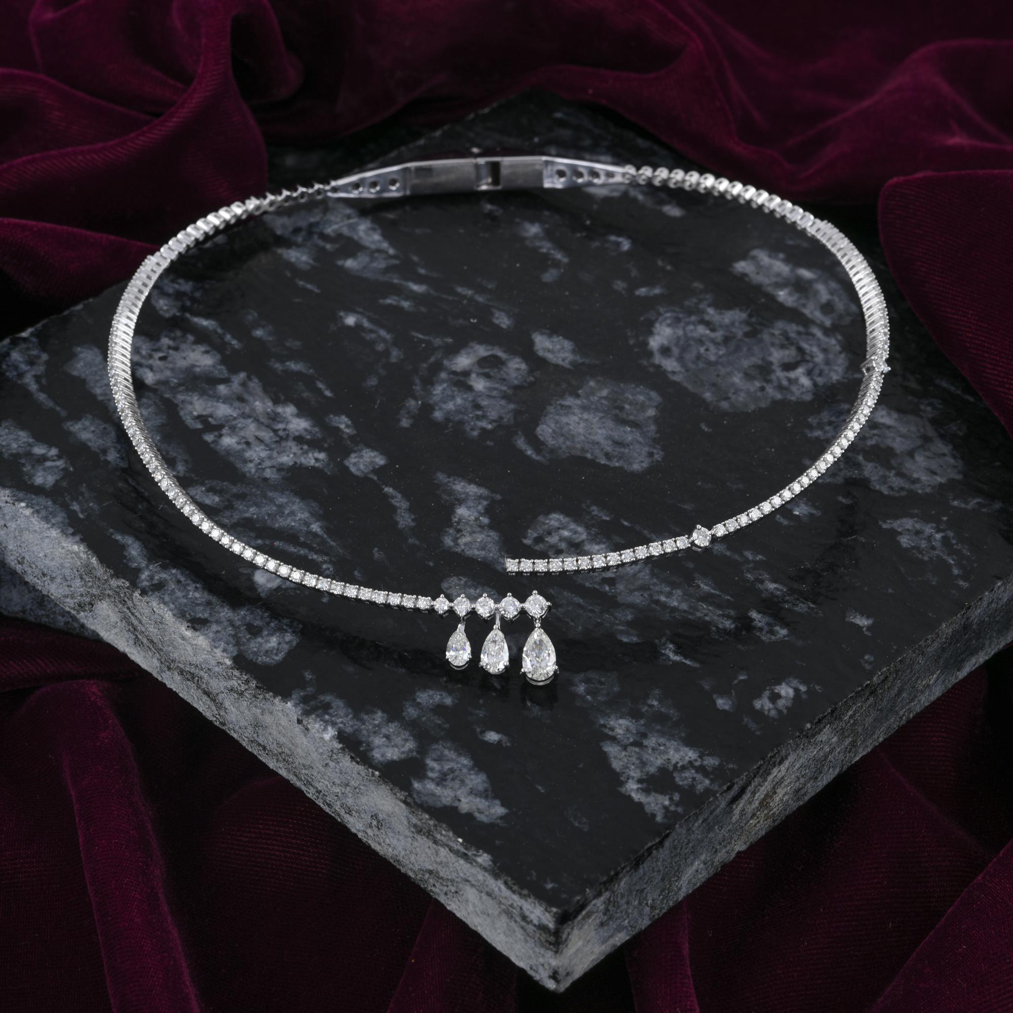 Modern Pear-Shaped SI/H Natural Diamond Drop Choker Necklace in 18 Karat White Gold For Sale