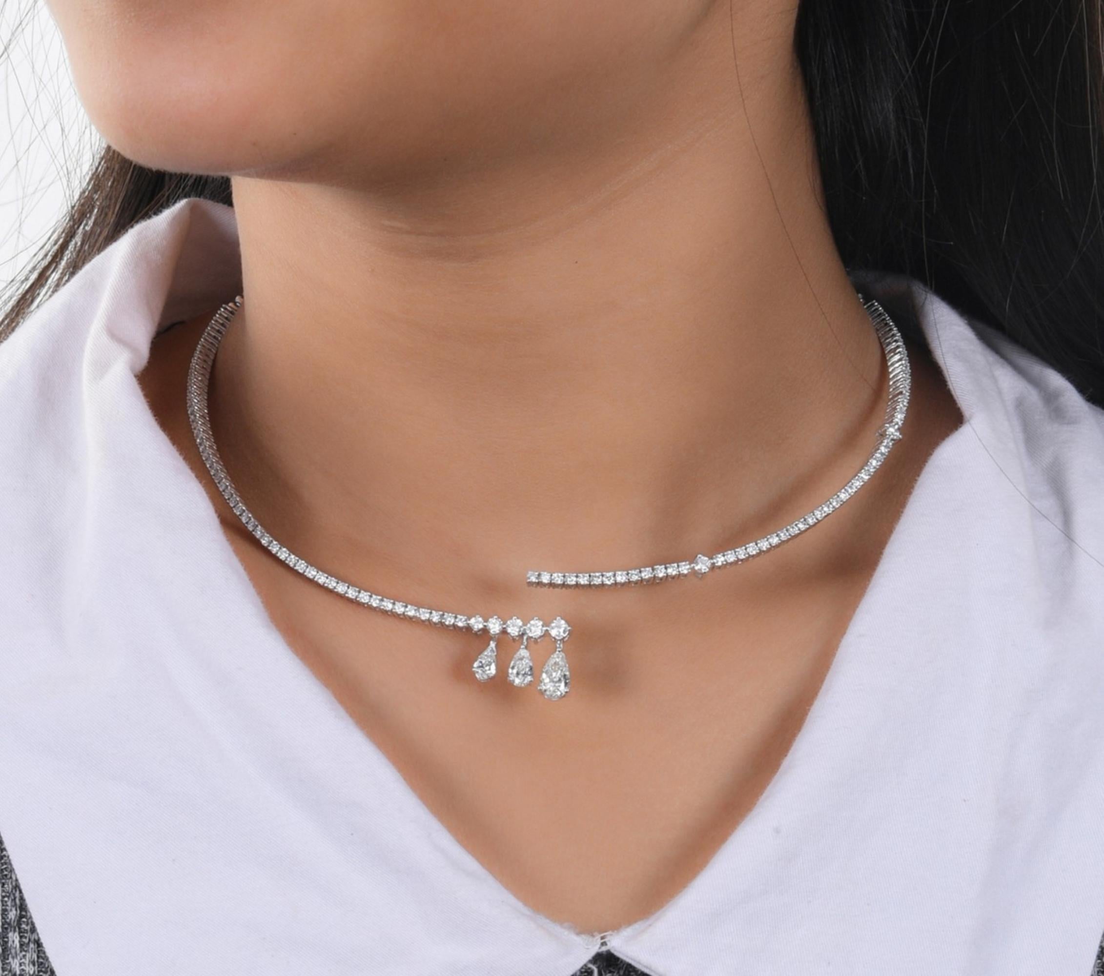 Women's Pear-Shaped SI/H Natural Diamond Drop Choker Necklace in 18 Karat White Gold For Sale