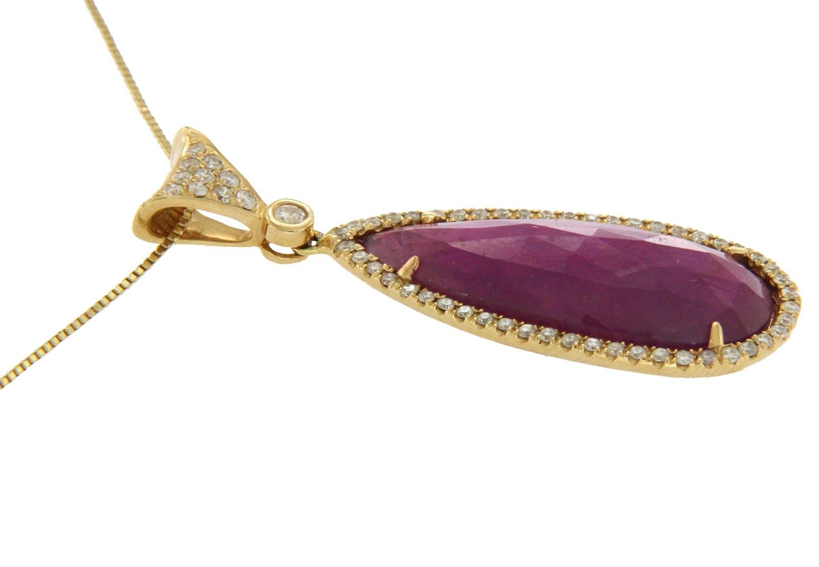 Pear Sliced 11.43CT Pink Sapphire 0.37 CT Diamonds 14K Yellow Gold Necklace  For Sale 2