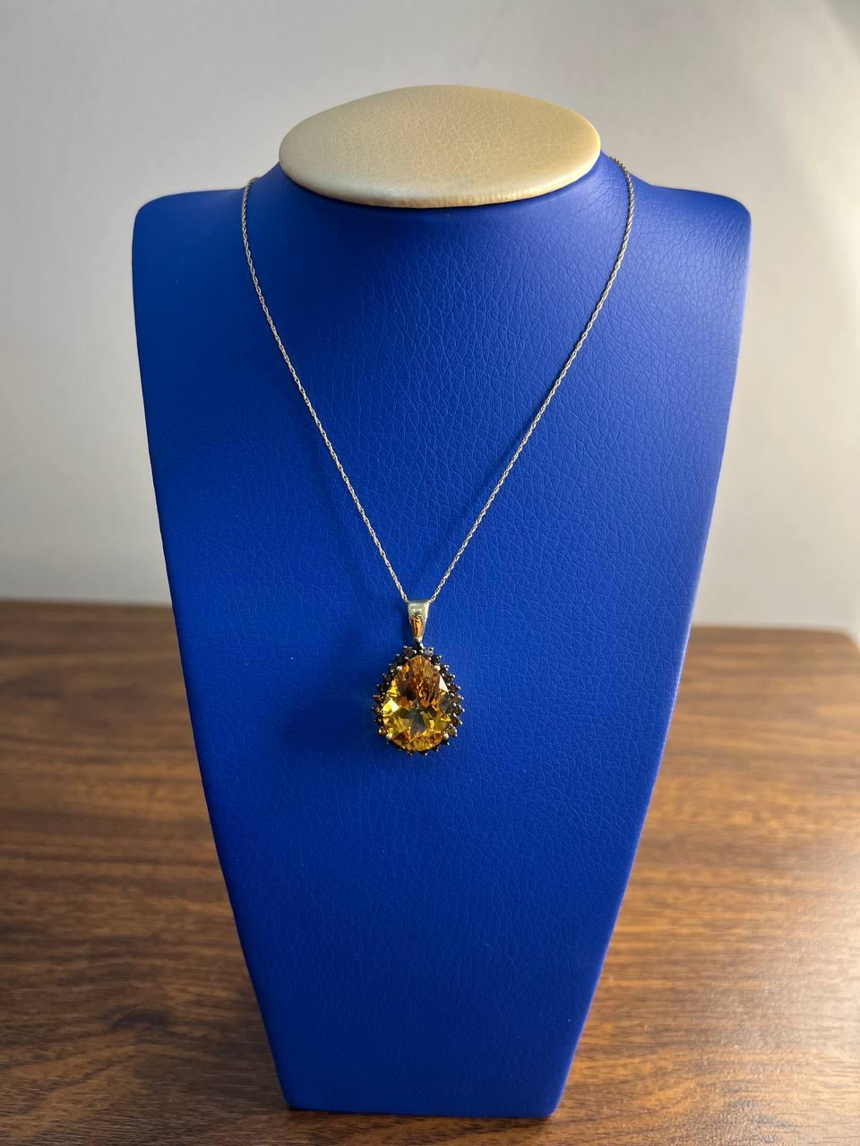 Birne Tropfenform Orange Citrin mit braunen Diamanten Halo 14K Gold Halskette im Zustand „Neu“ im Angebot in Oakton, VA