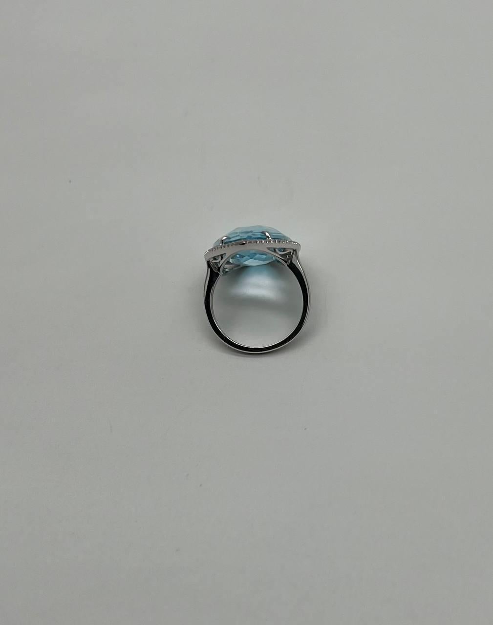 Women's Pear Teardrop Light Blue Topaz White Diamonds Halo 14K White Gold Statement Ring For Sale