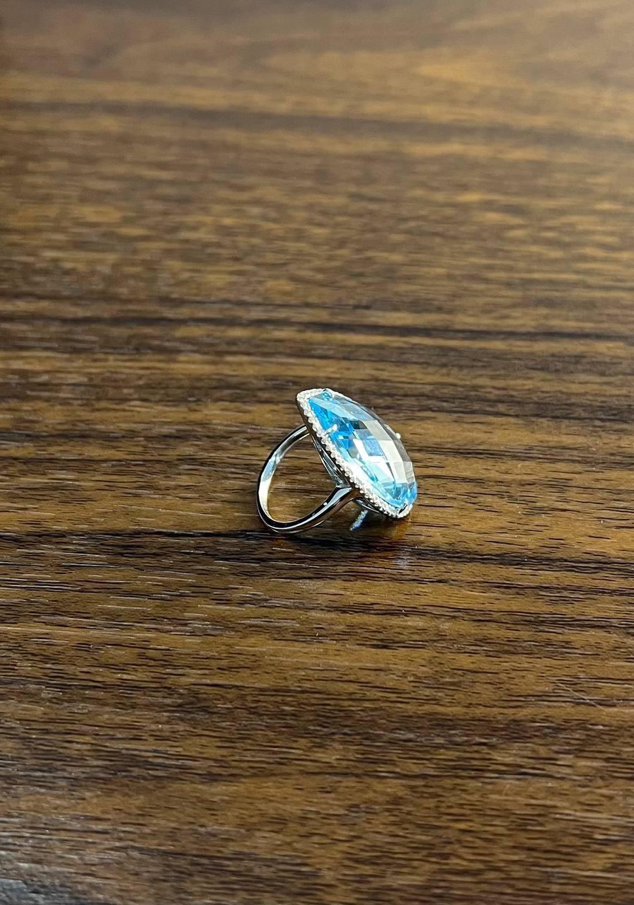 Pear Teardrop Light Blue Topaz White Diamonds Halo 14K White Gold Statement Ring For Sale 3