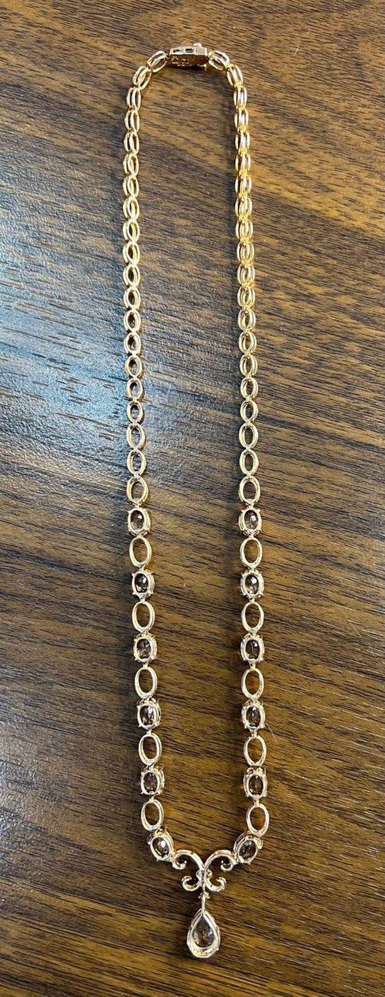 Collana con ciondolo a goccia in oro rosa 14 carati con diamanti fantasia in vendita 5