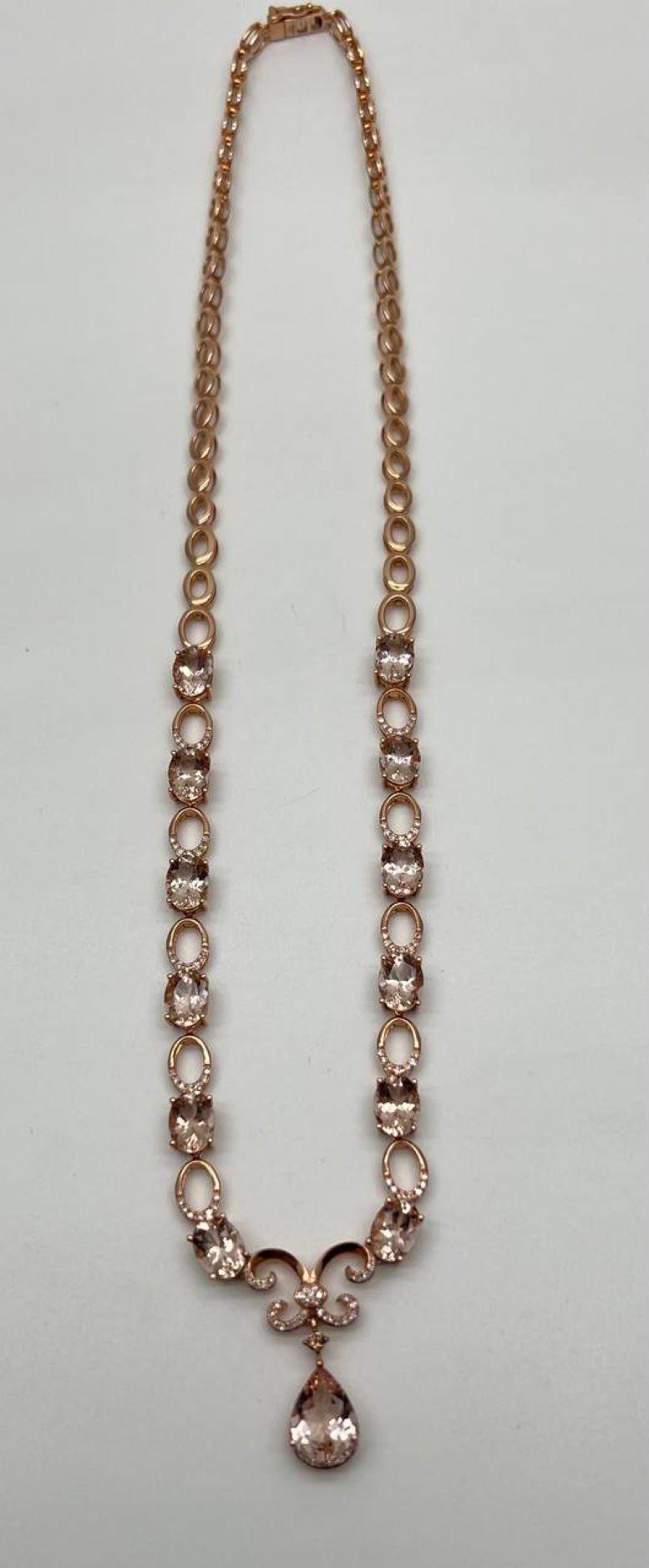 Collana con ciondolo a goccia in oro rosa 14 carati con diamanti fantasia in vendita 4