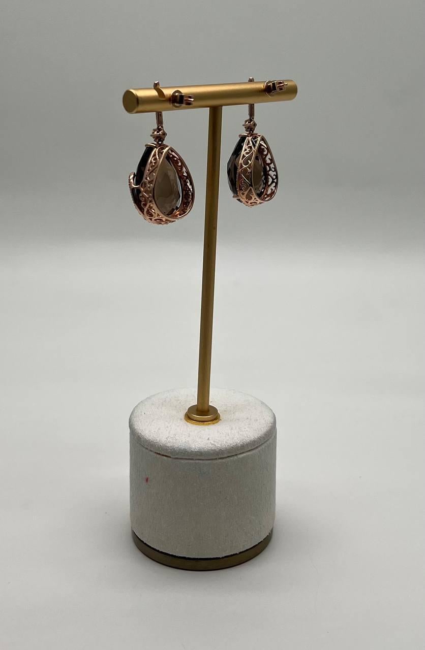 Taglio a goccia Orecchini a goccia a forma di pera in quarzo marrone fumé in oro rosa 14K con diamanti a raggiera in vendita
