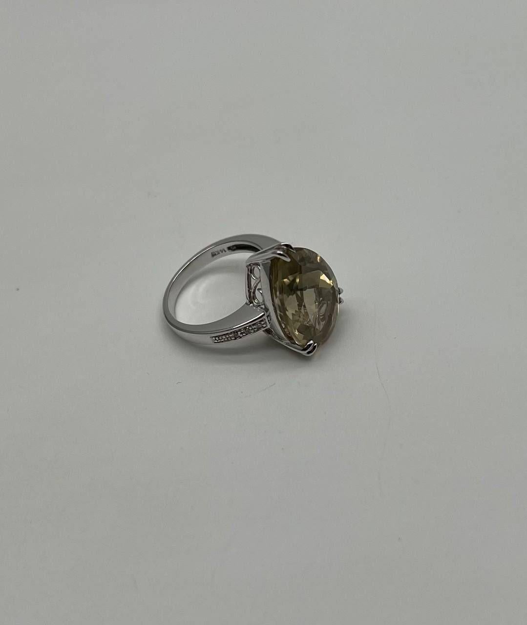 Donna Anello a forma di pera a goccia in quarzo giallo e limone con diamante a canale in oro bianco 14 carati in vendita