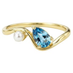 Pear topaz and pearl 14k gold ring