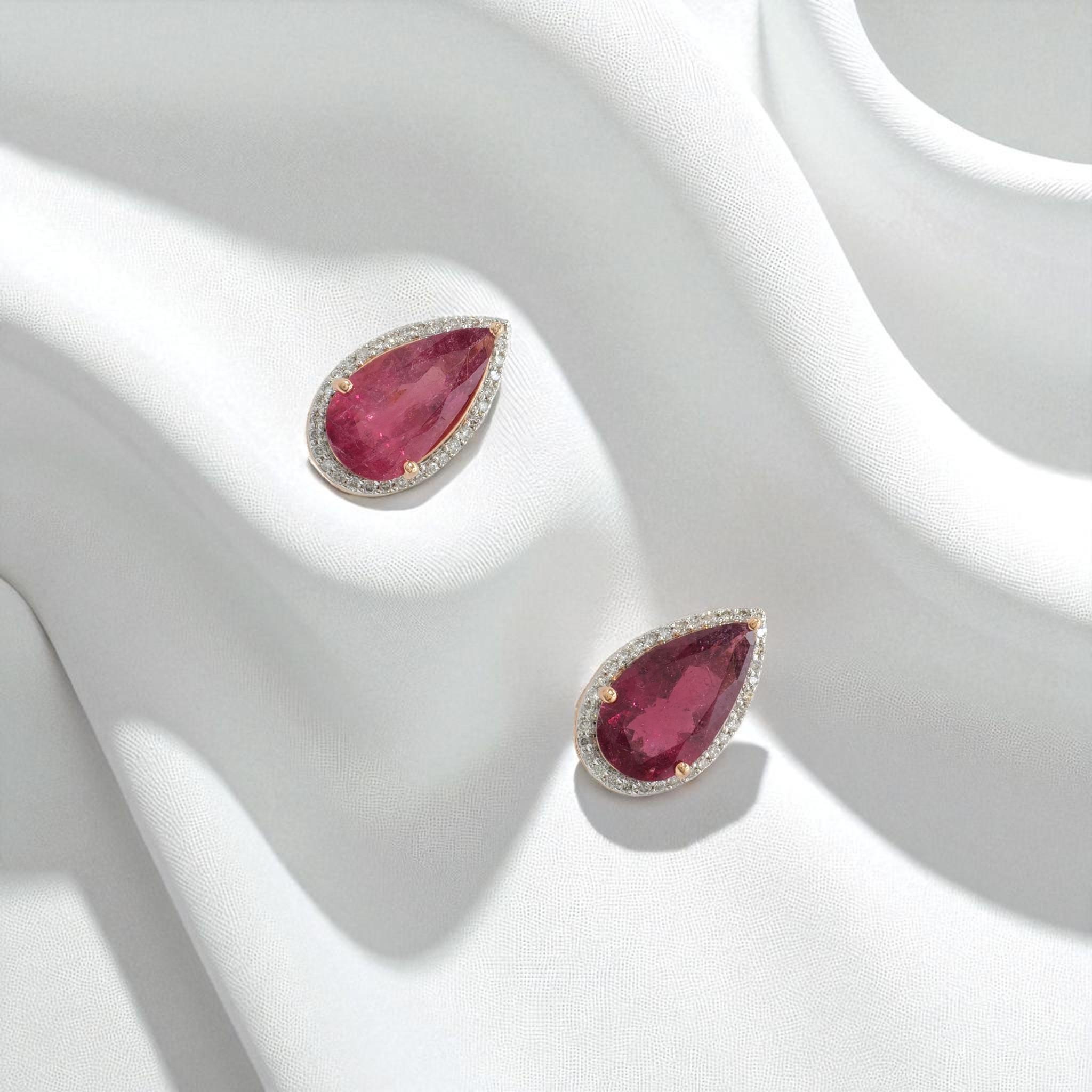 Taglio rotondo Orecchini con diamante aureolato con tormalina pera in oro massiccio 14k (certificati) in vendita