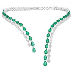 Birnenförmiger sambischer Smaragd Choker Halskette SI/H Diamant 18 Karat Weißgold Schmuck