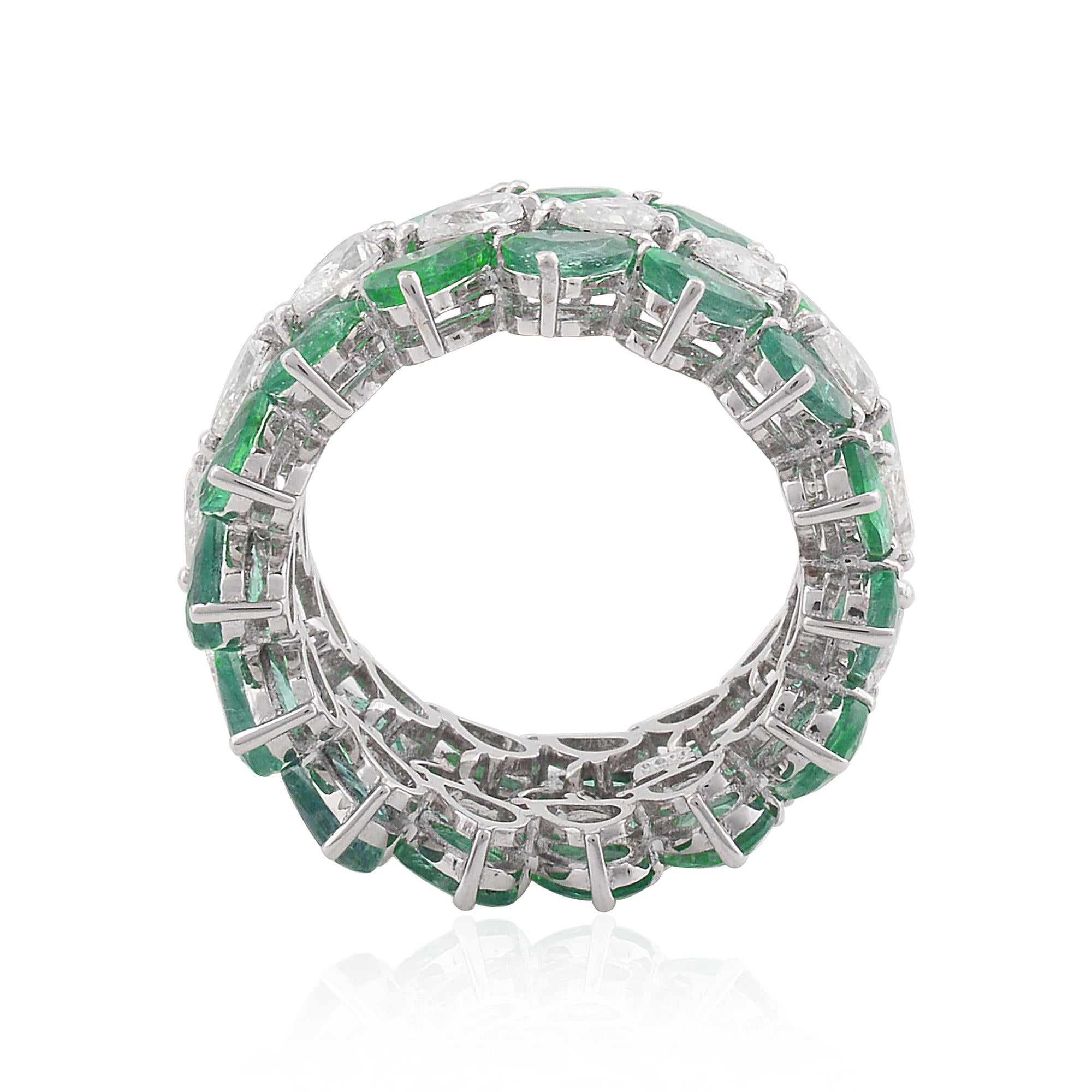Item Code :- SER-2572
Gross Wt :- 7.71 gm
18k Solid White Gold Wt :- 6.33 gm
Natural Diamond Wt :- 2.10 ct  ( AVERAGE DIAMOND CLARITY SI1-SI2 & COLOR H-I )
Emerald Wt :- 4.80 ct
Ring Size :- 7 US & All size available

✦