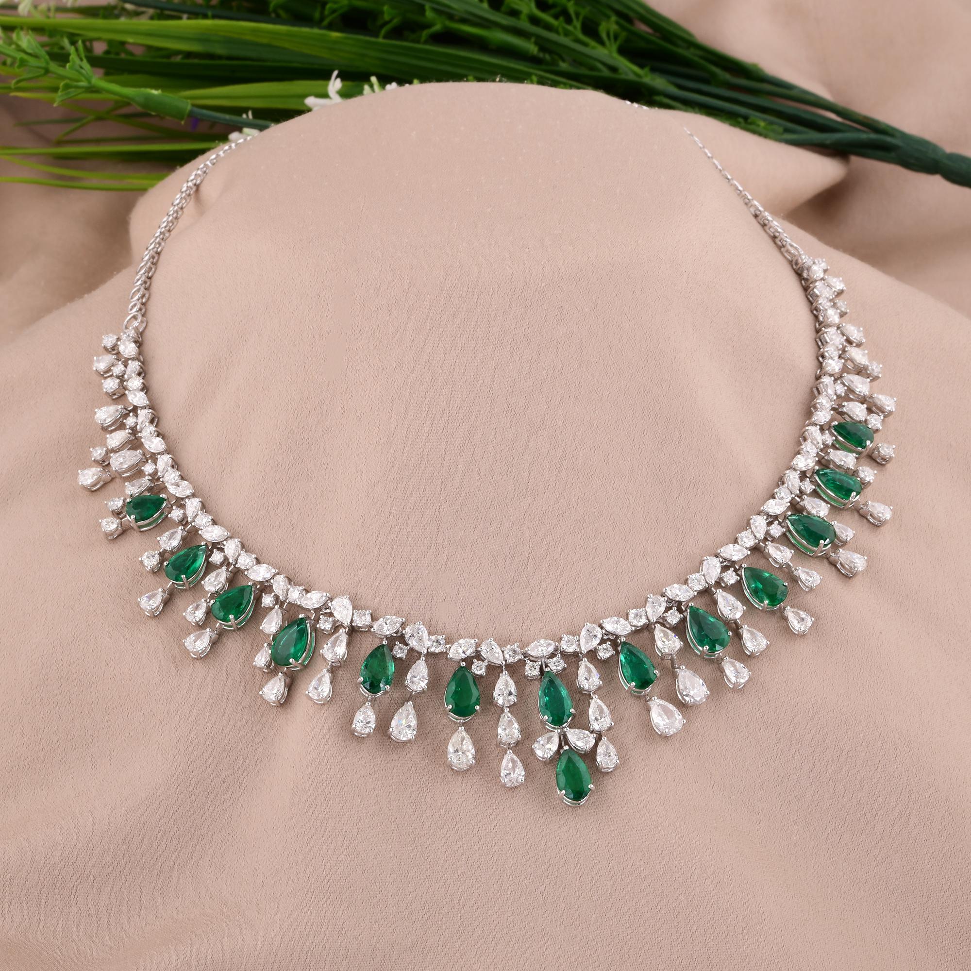 Birne Sambia Smaragd Edelstein Halskette Diamant 10 Karat Weißgold Feine Juwelen (Tropfenschliff) im Angebot