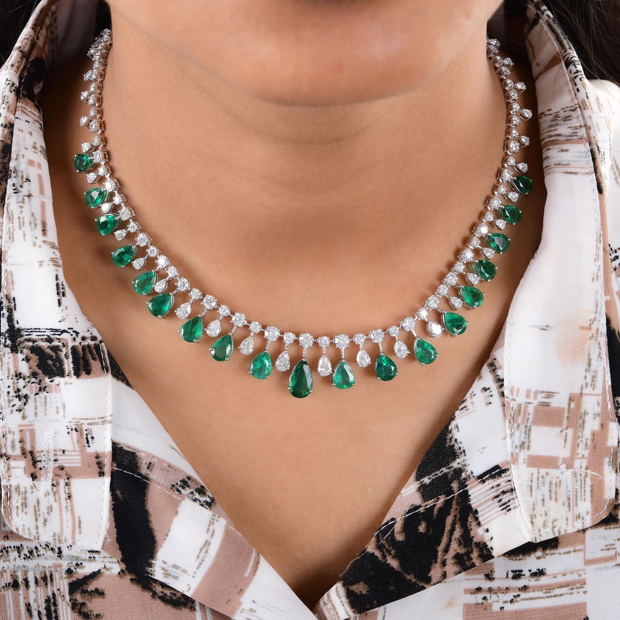 Birne Sambia Smaragd Edelstein Halskette Diamant 14 Karat Weißgold Feine Juwelen (Tropfenschliff) im Angebot