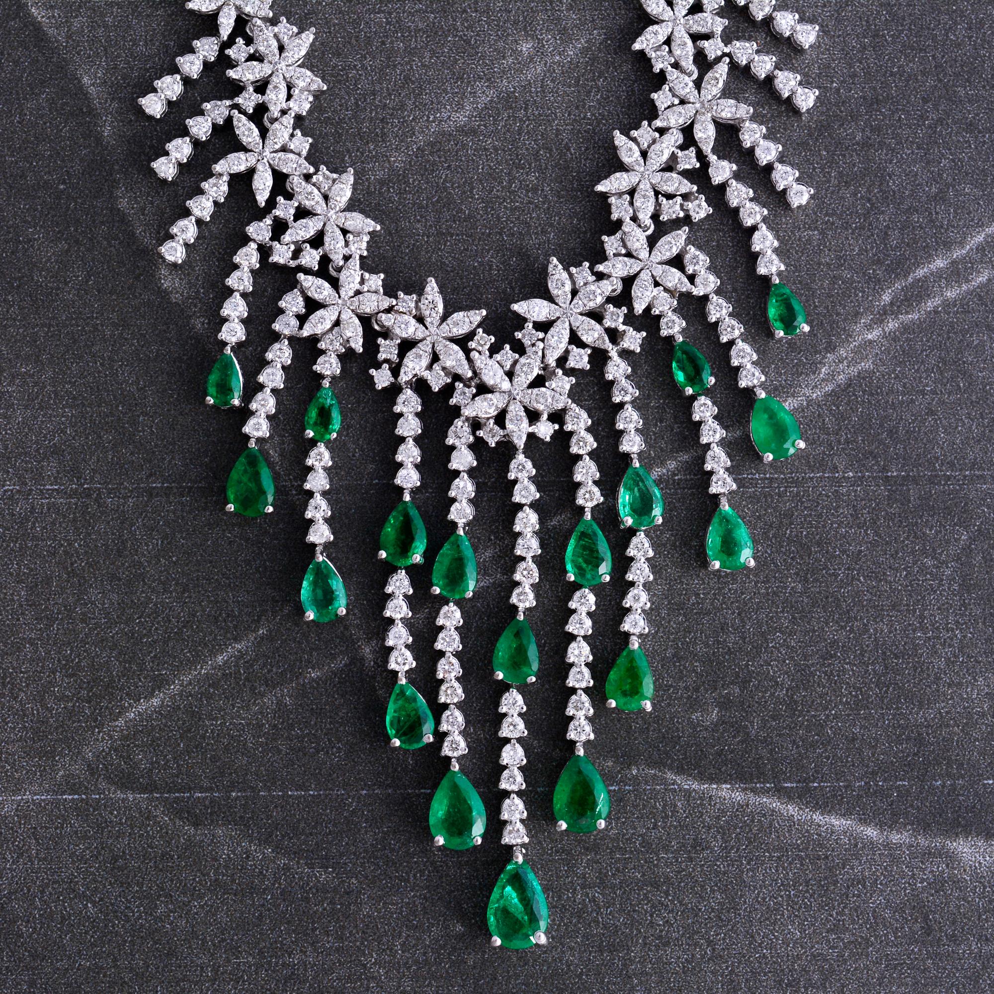 Modern Pear Natural Emerald Gemstone Necklace Diamond Solid 18k White Gold Fine Jewelry For Sale
