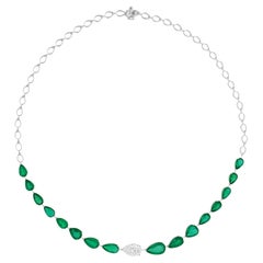Collana con gemma di smeraldo dello Zambia a pera SI/H Diamond Gioielli in oro bianco 14 carati