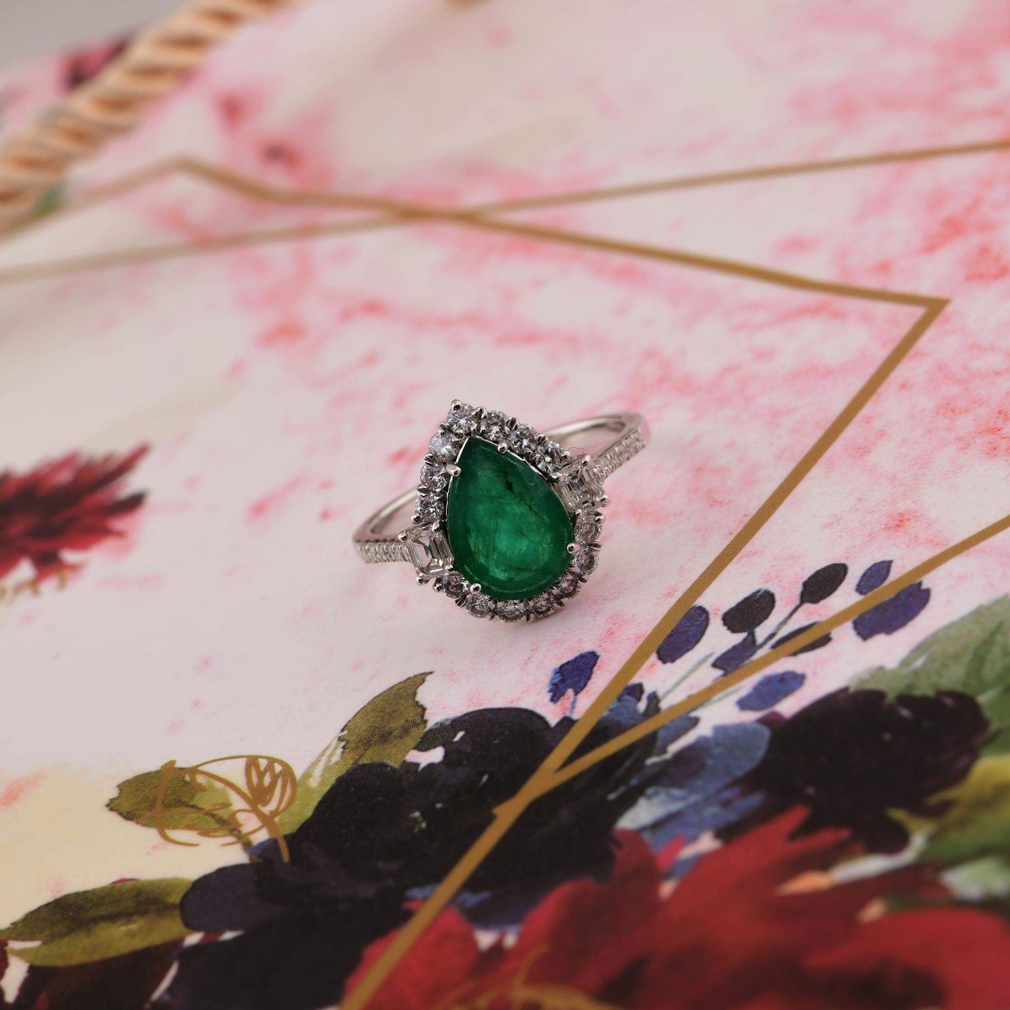 Pear Zambian Emerald Gemstone Ring Diamond 14 Karat White Gold Handmade Jewelry For Sale 1