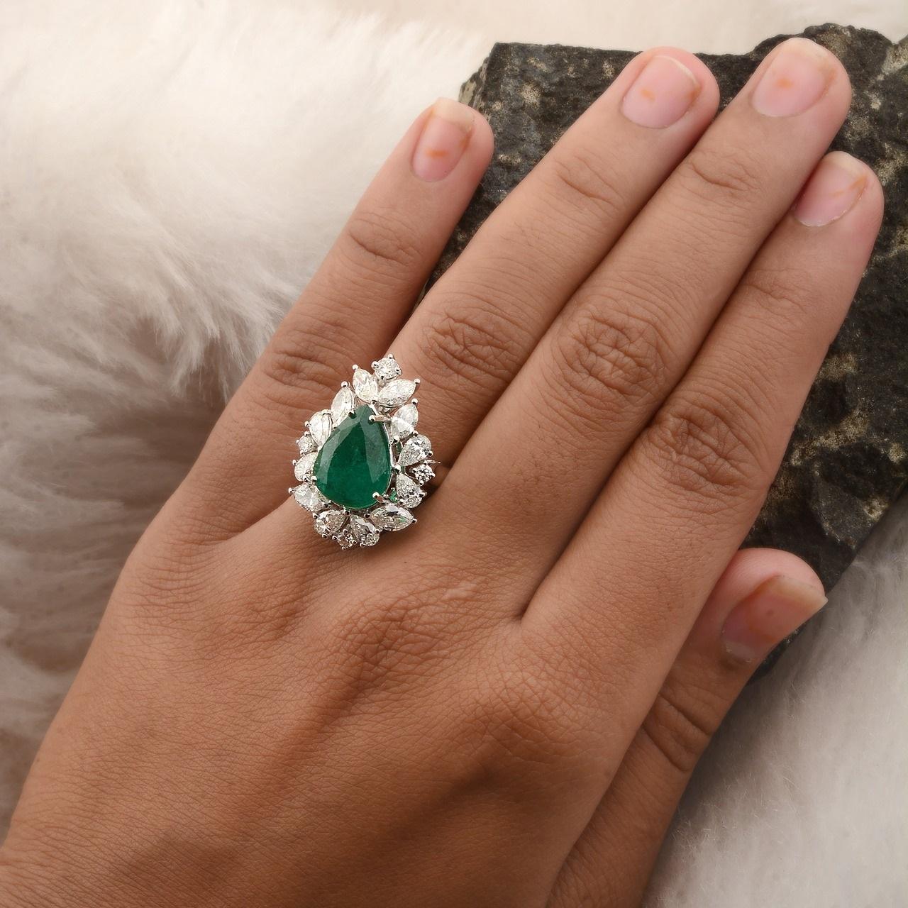 For Sale:  Pear Natural Emerald Gemstone Ring Diamond Solid 18k White Gold Fine Jewelry 4