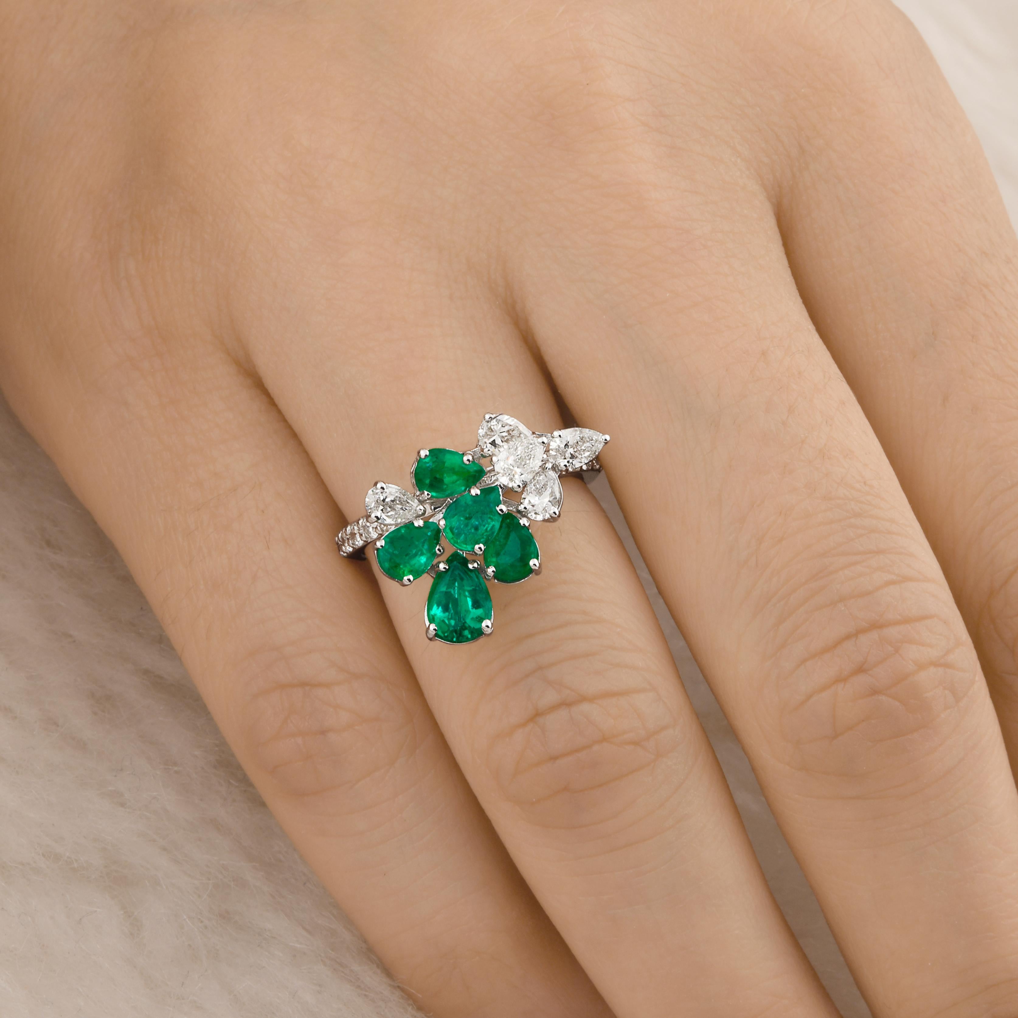 For Sale:  Pear Natural Emerald Gemstone Ring Pear Diamond Solid 18k White Gold Jewelry 4