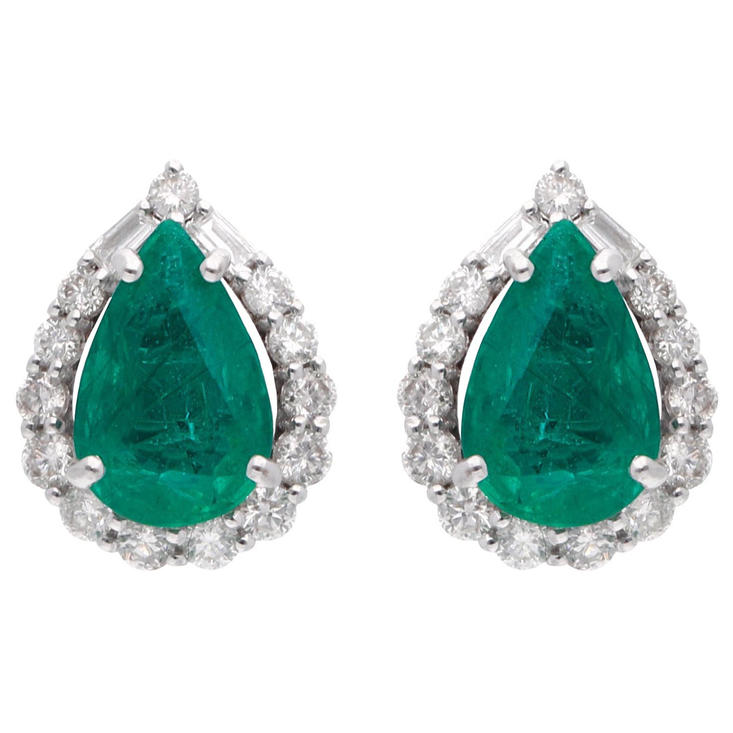 Orecchini a pera con gemma di smeraldo dello Zambia Diamante a baguette Oro bianco 14 carati