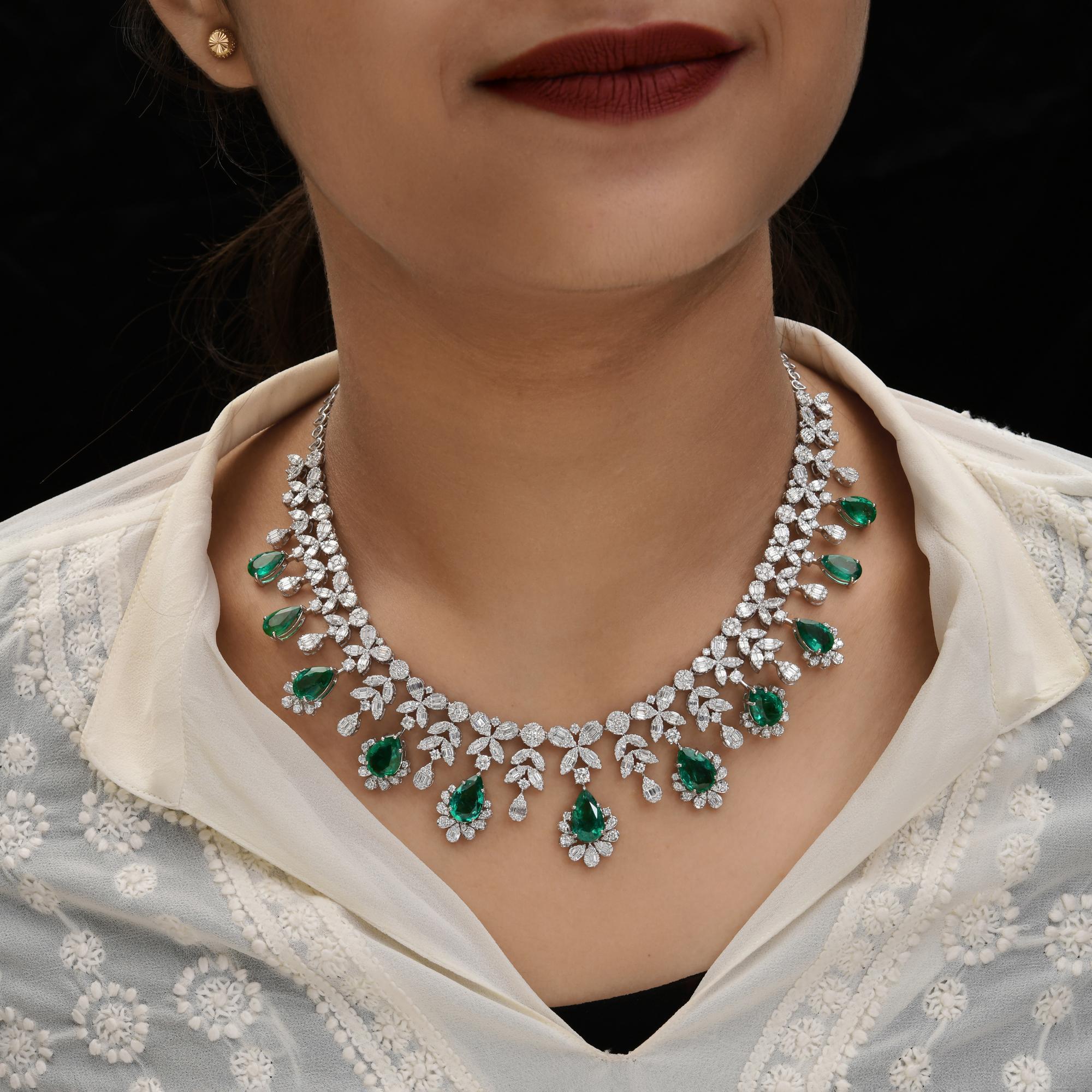 Birne Sambia Smaragd SI/H Brillantschliff Diamant 14 Karat Weißgold Halskette Damen im Angebot