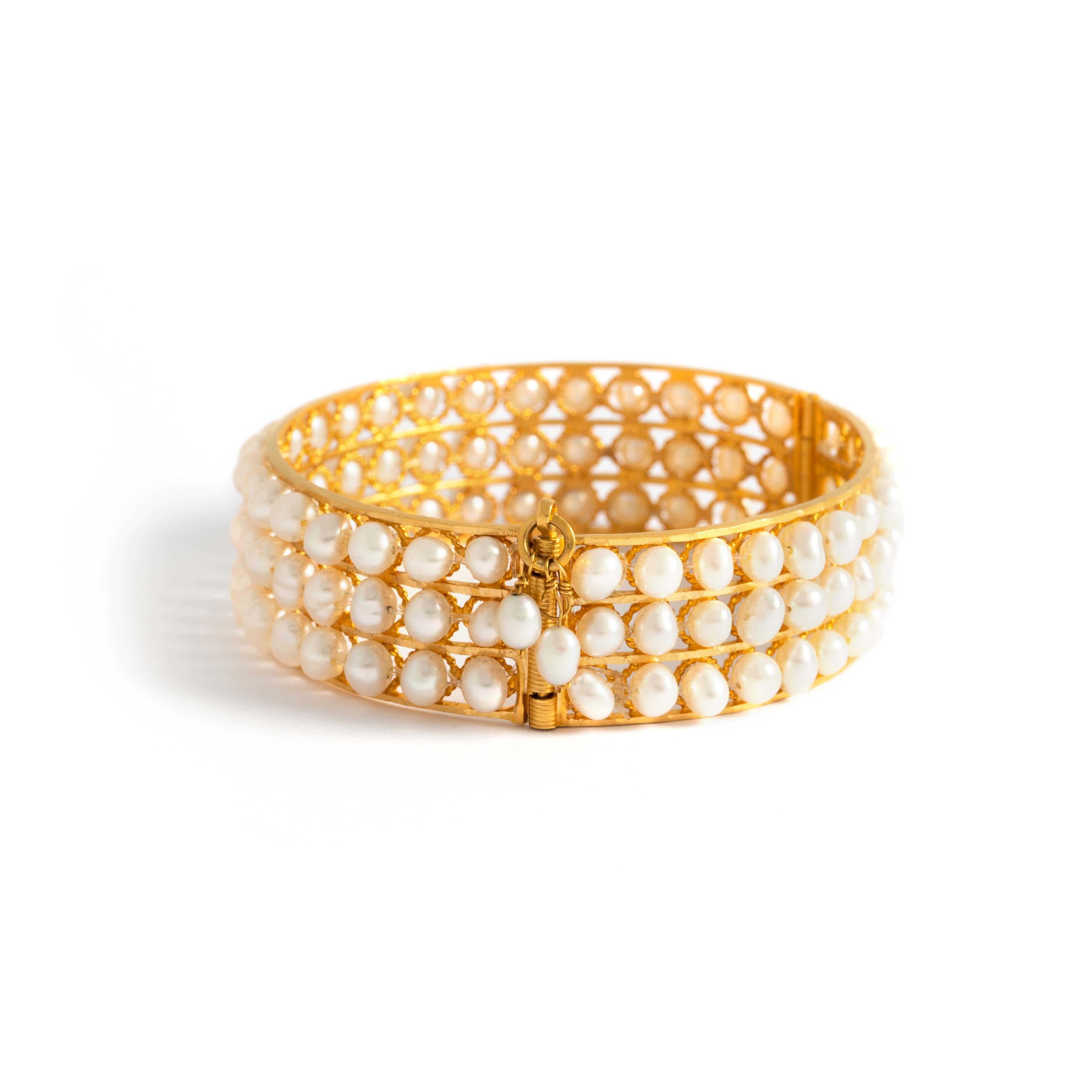 Pearl 18k Yellow Gold Bracelet In Excellent Condition In Geneva, CH
