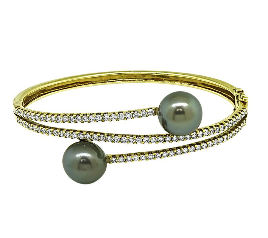 Taille ronde Bracelet en or avec perle et diamant de 2,50 ct en vente