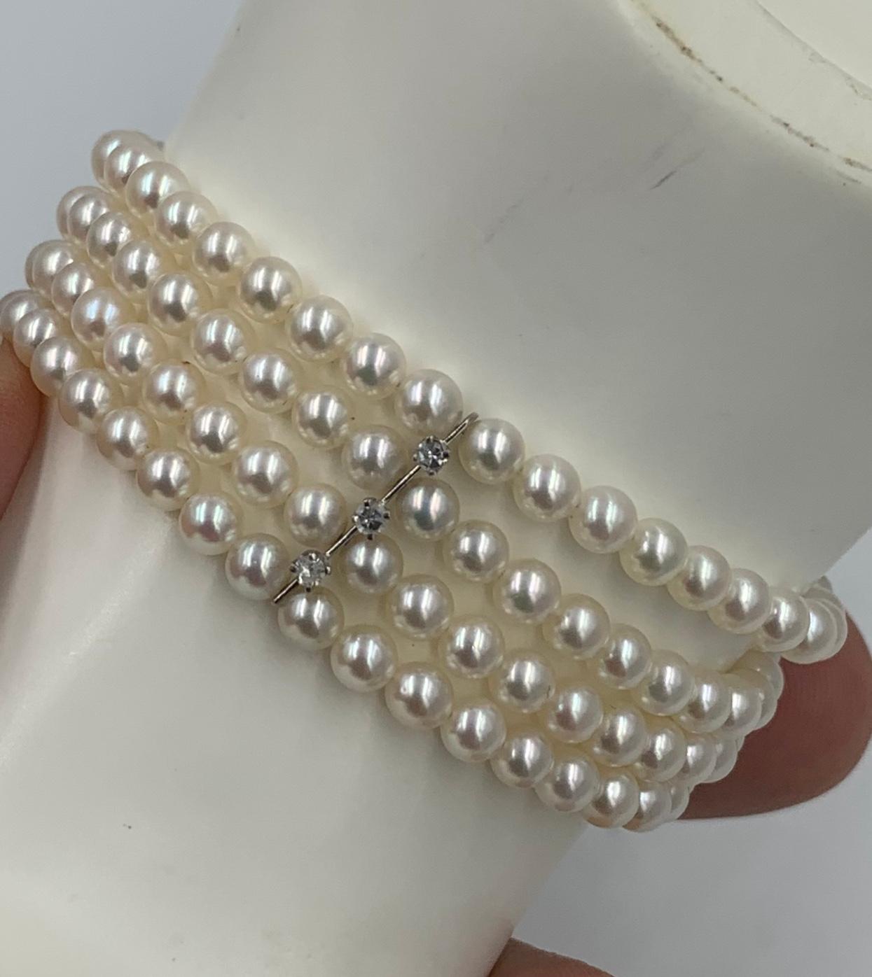 Pearl 26 Diamond Bracelet 14 Karat White Gold Retro Hollywood Regency For Sale 3