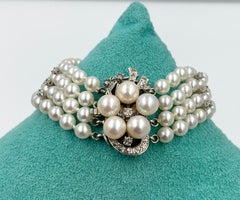 Pearl 26 Diamond Bracelet 14 Karat White Gold Retro Hollywood Regency