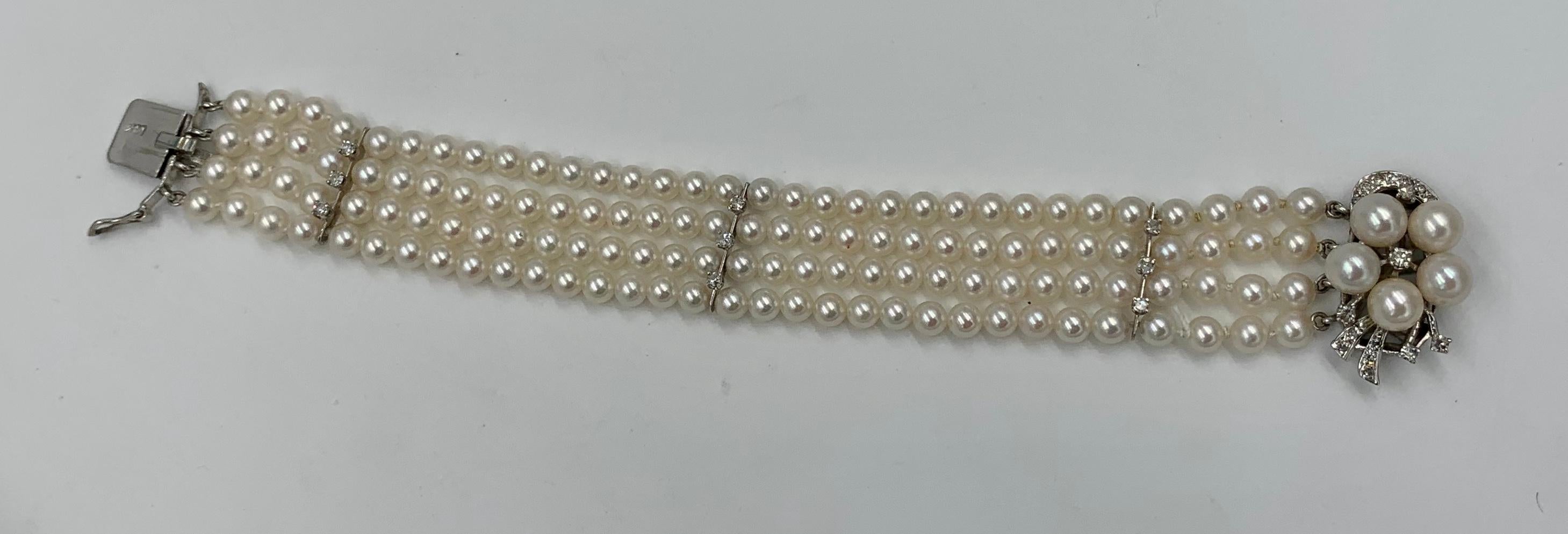 Round Cut Pearl 26 Diamond Bracelet 14 Karat White Gold Retro Hollywood Regency For Sale
