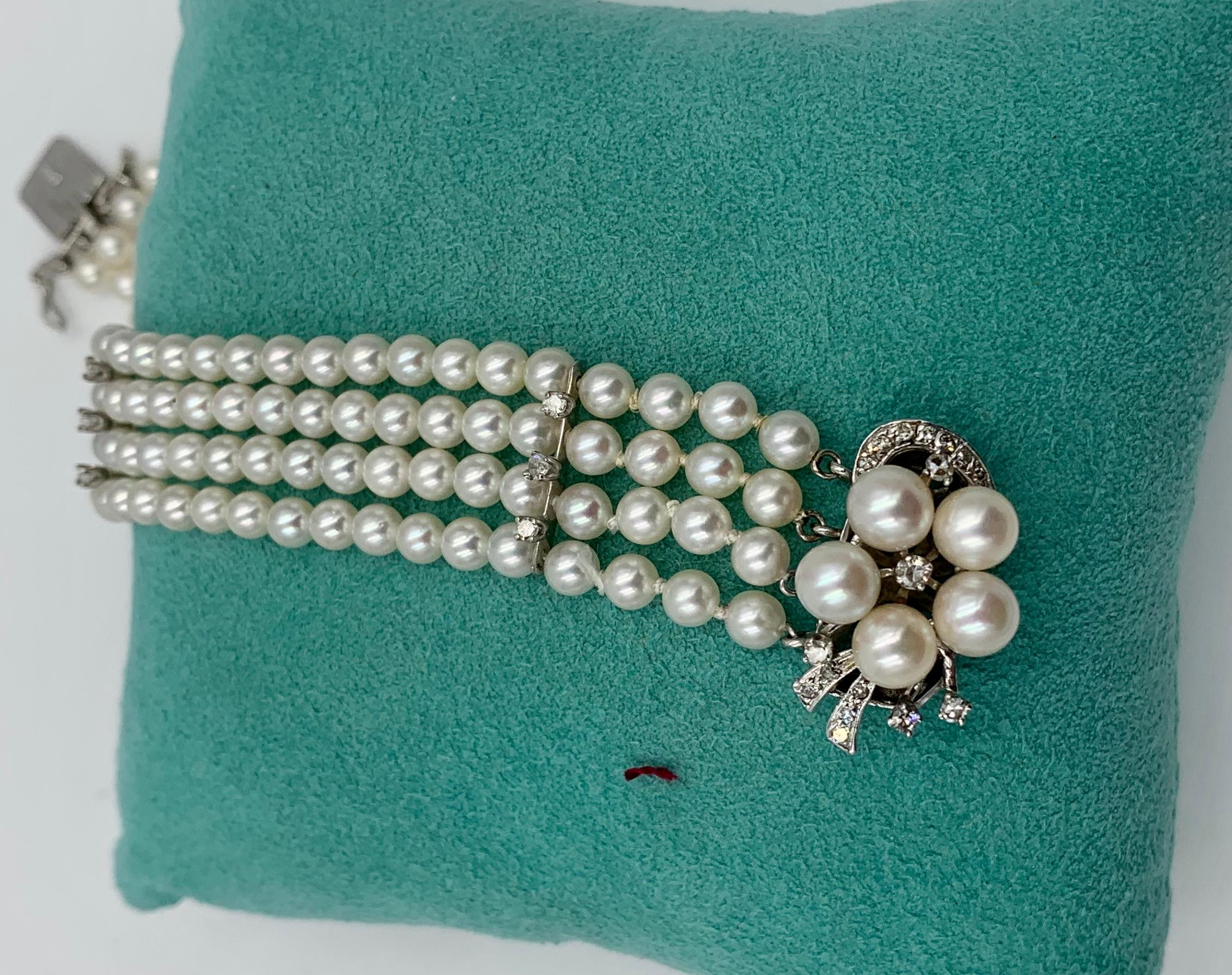 Pearl 26 Diamond Bracelet 14 Karat White Gold Retro Hollywood Regency In Good Condition For Sale In New York, NY
