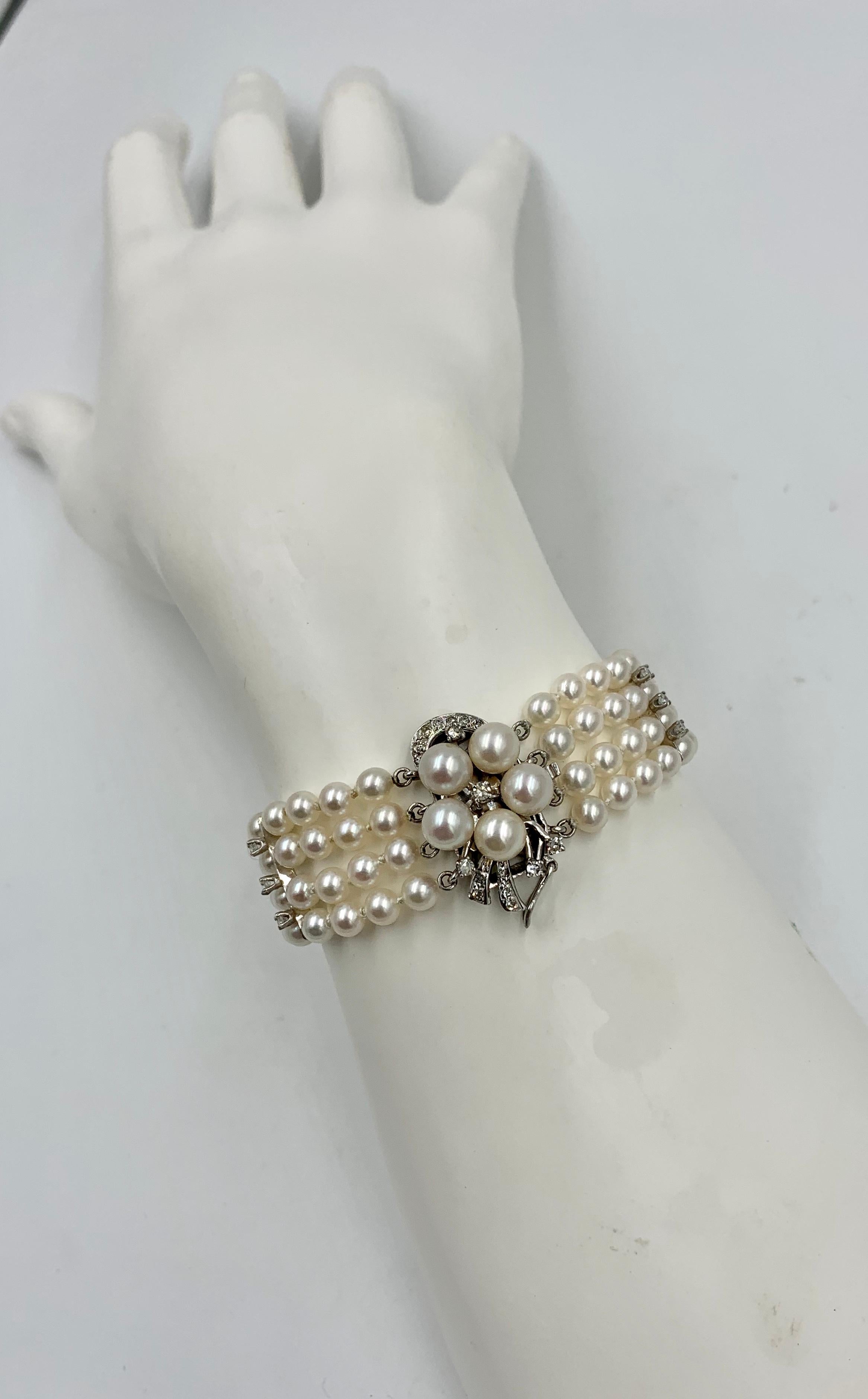 Pearl 26 Diamond Bracelet 14 Karat White Gold Retro Hollywood Regency For Sale 1