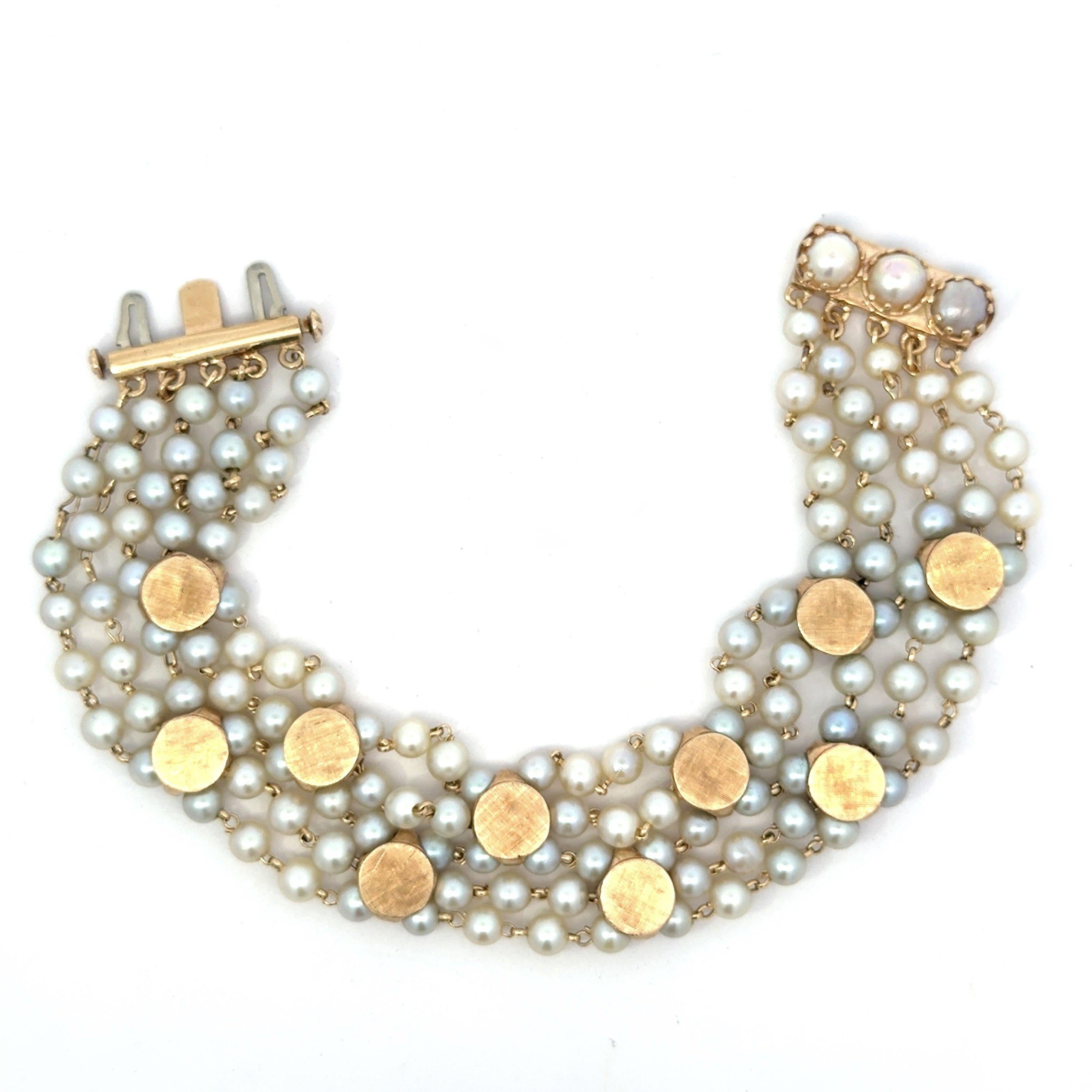Taille ronde Bracelet vintage à 5 brins en or jaune 14 carats et perles en vente