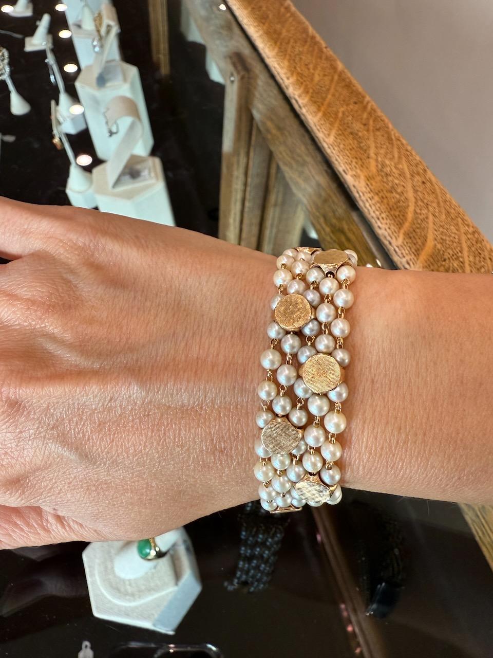 Bracelet vintage à 5 brins en or jaune 14 carats et perles en vente 4